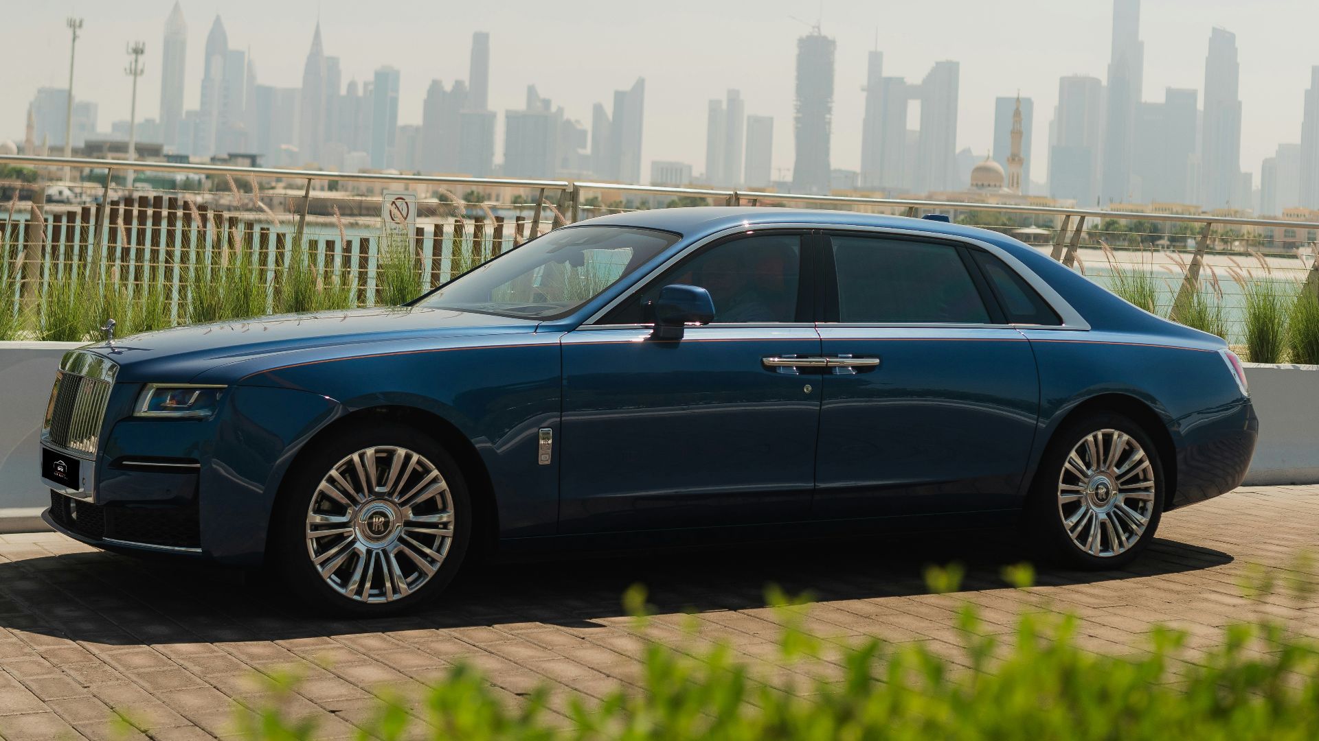 8. Rolls-Royce Phantom
