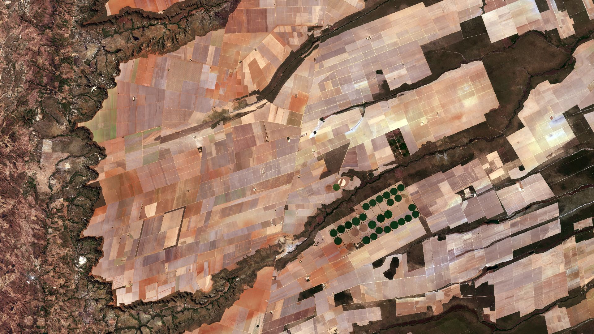 9. Photos satellites