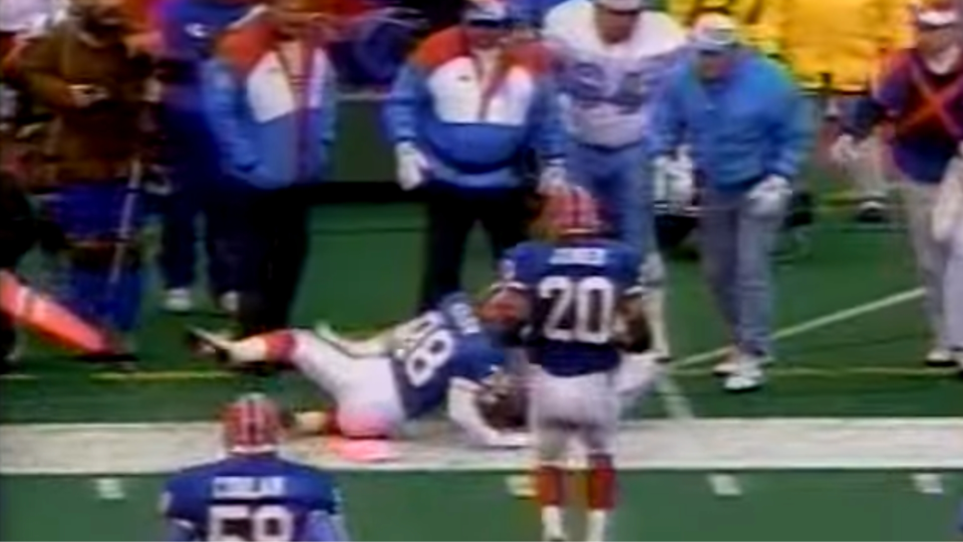9. NFL AFC Wild Card Game : Buffalo Bills Vs. Houston Oilers (1993)