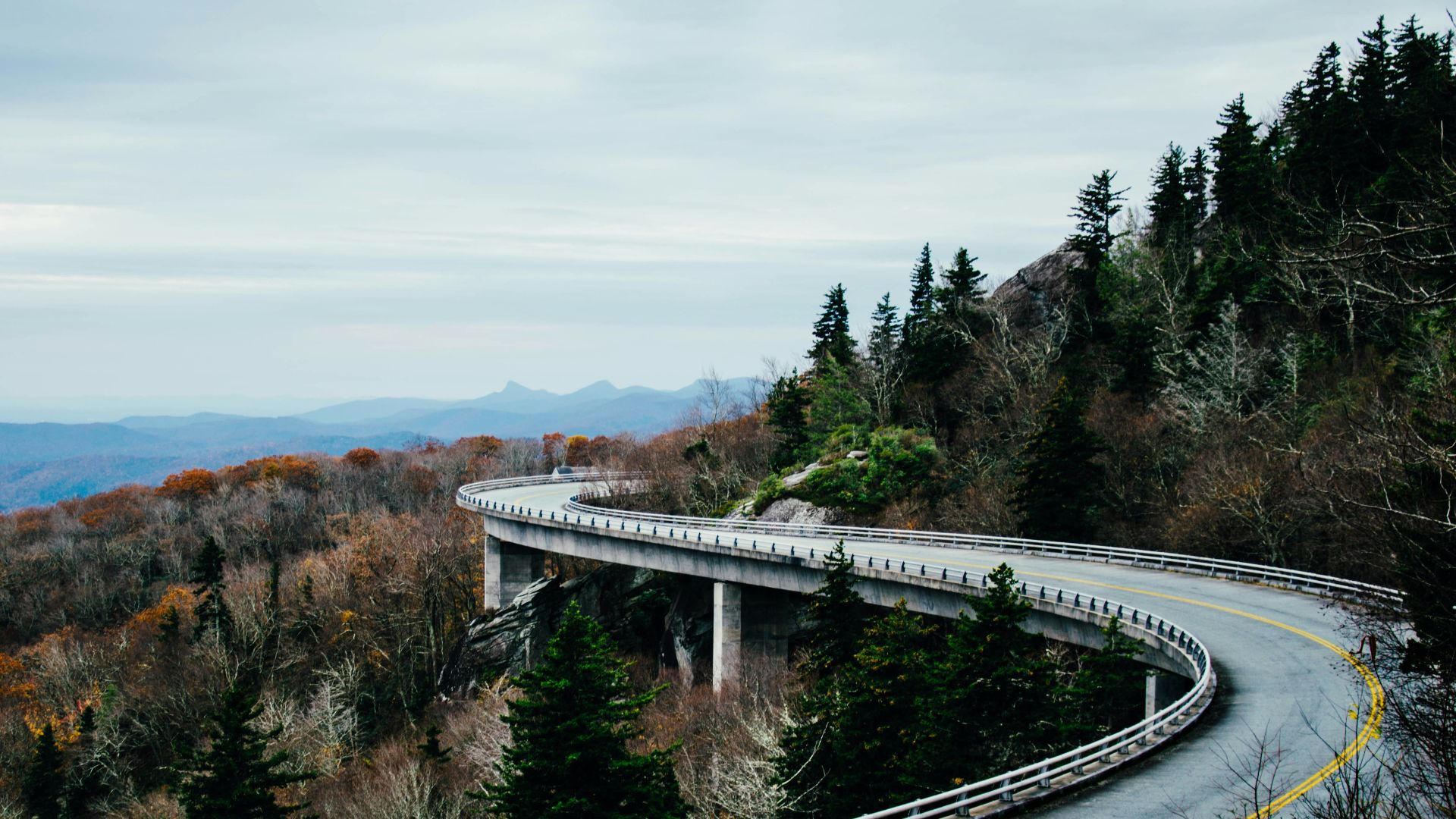 7. Blue Ridge Parkway, États-Unis