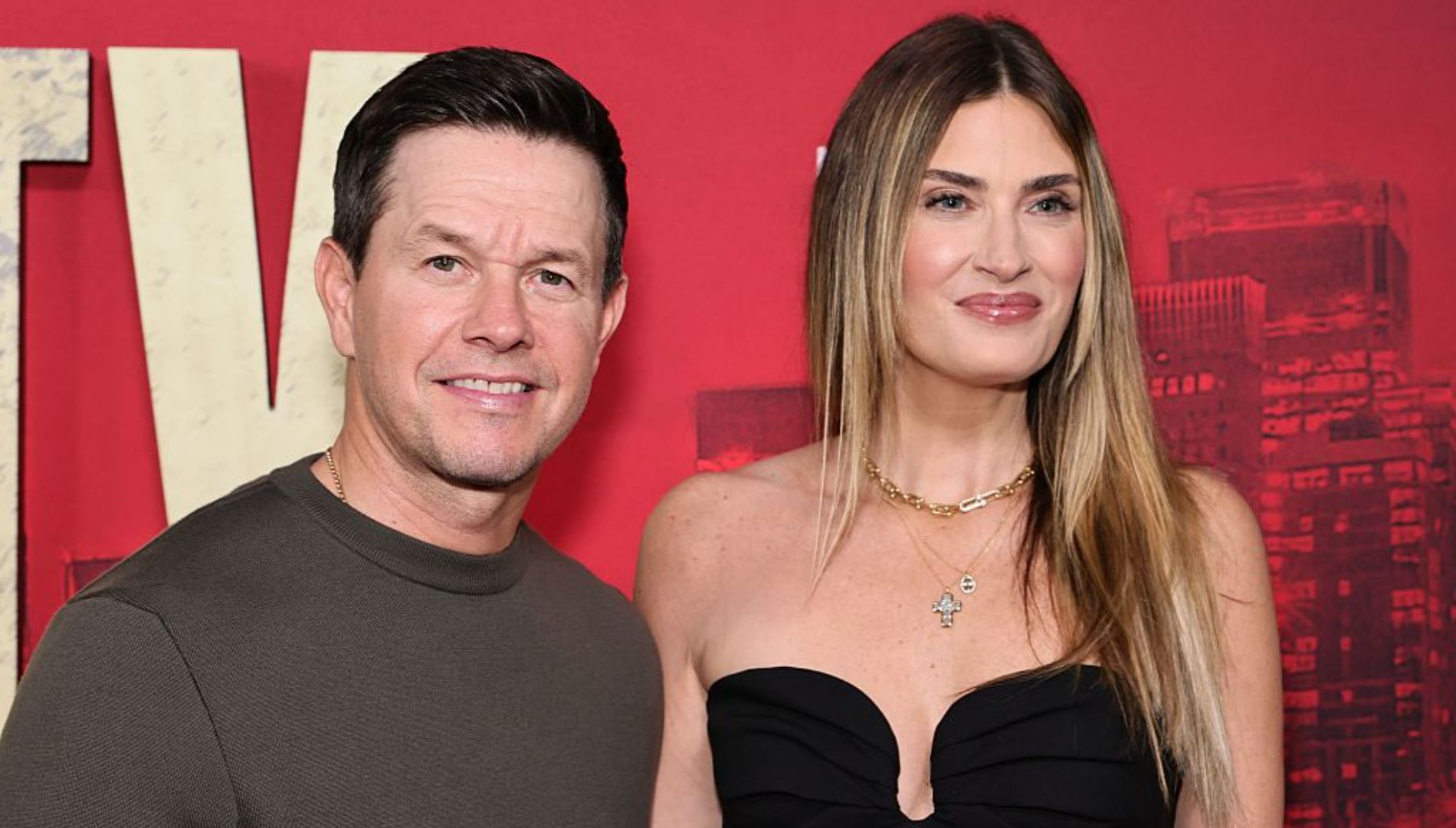 10 photos de la première de Play Dirty avec Mark Wahlberg