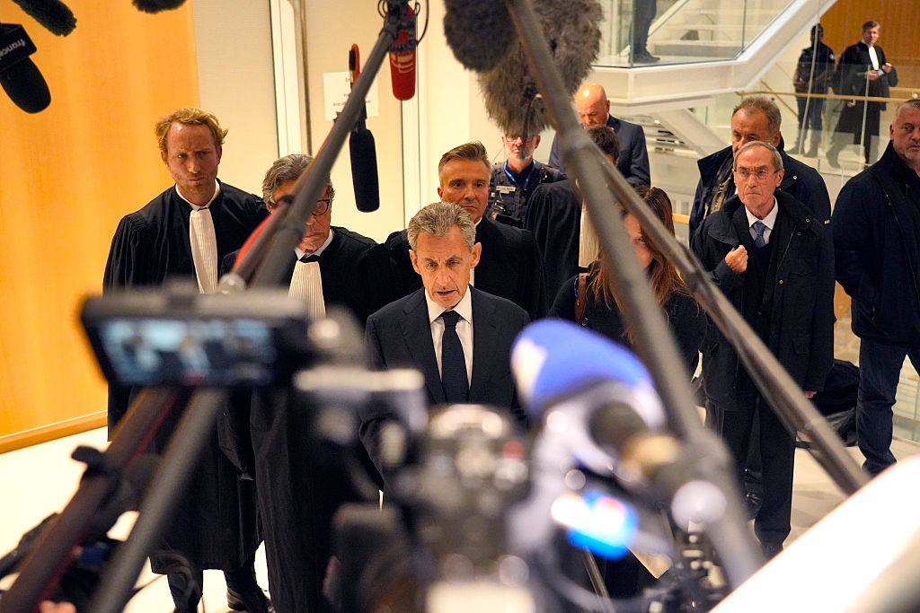 Sarkozy clame encore son innocence