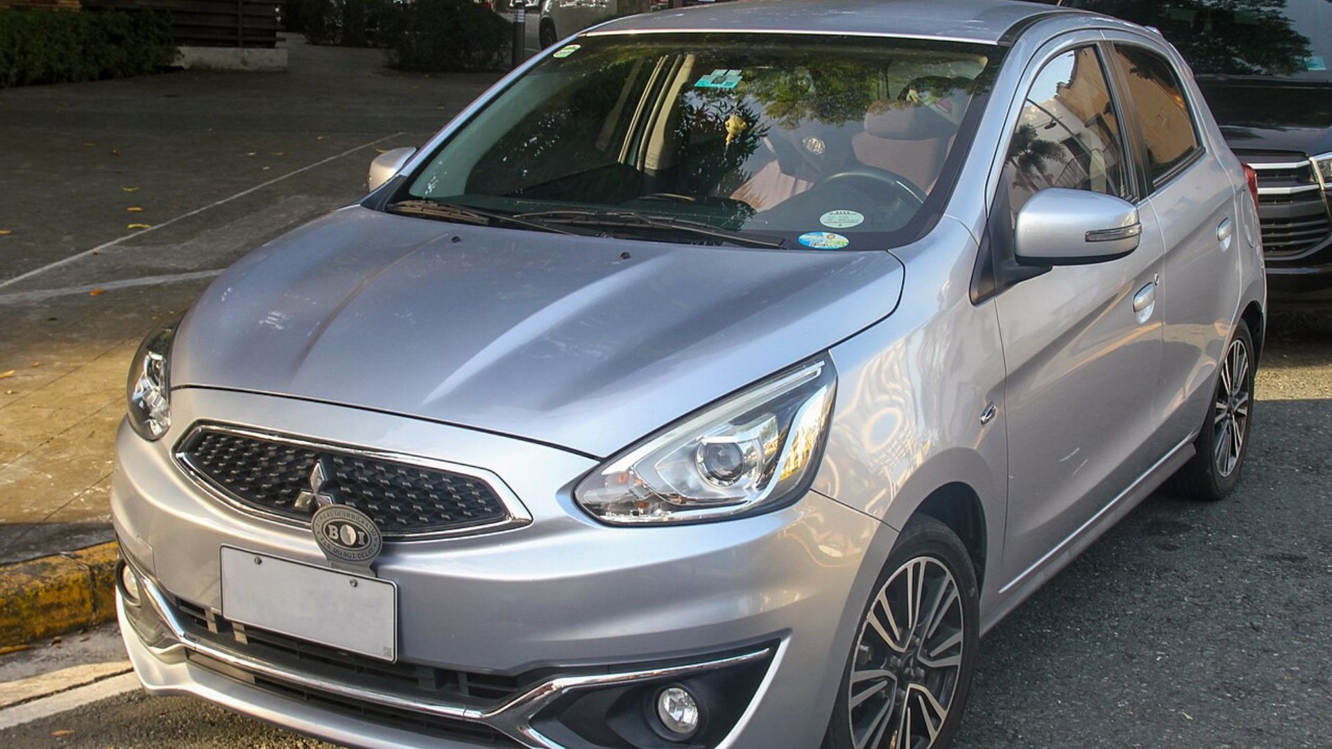 Mitsubishi Mirage : environ 17 650 $