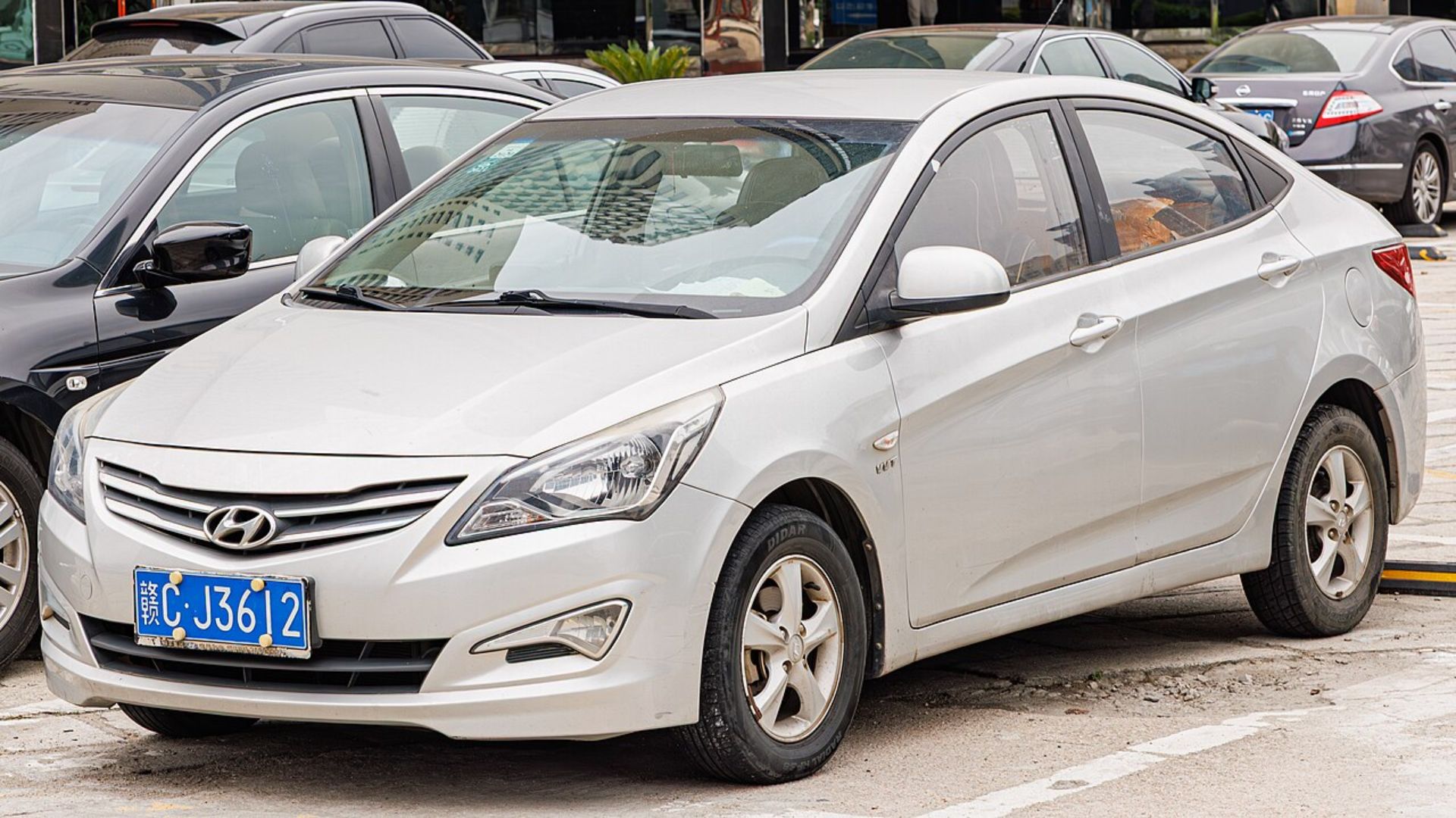 Hyundai Accent : environ 9 000 $ – 12 000 $
