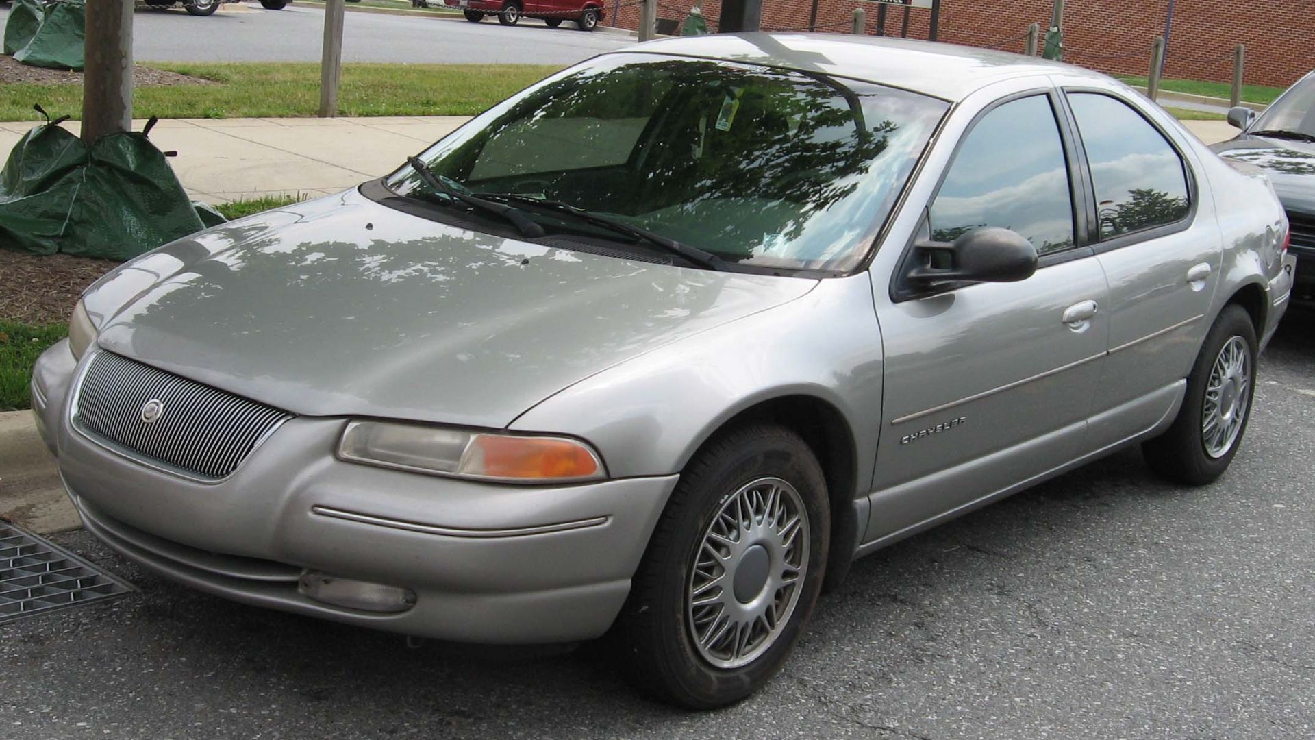 4. Chrysler Cirrus (1995)