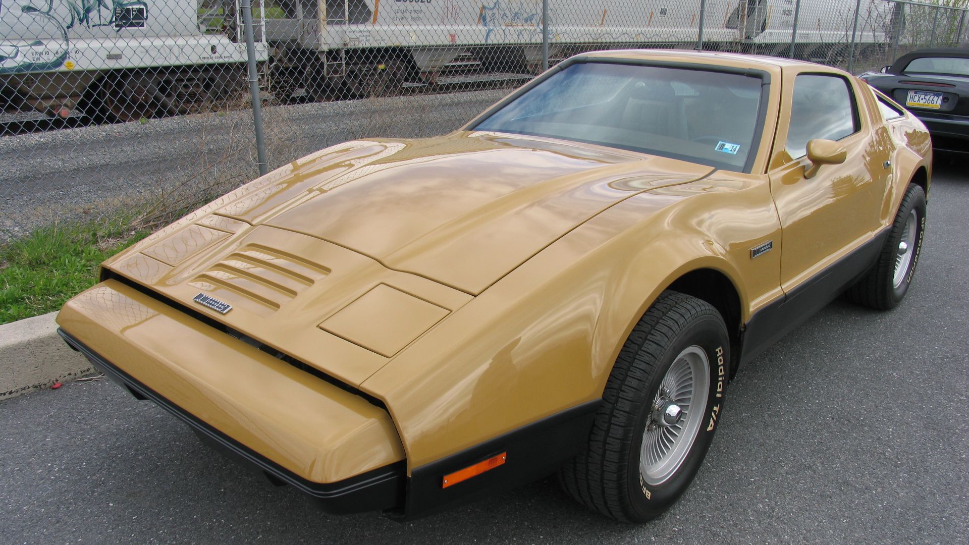 2. Bricklin SV-1