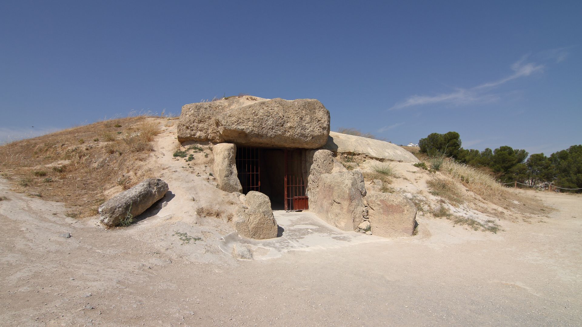 14. Dolmen de Menga, Espagne