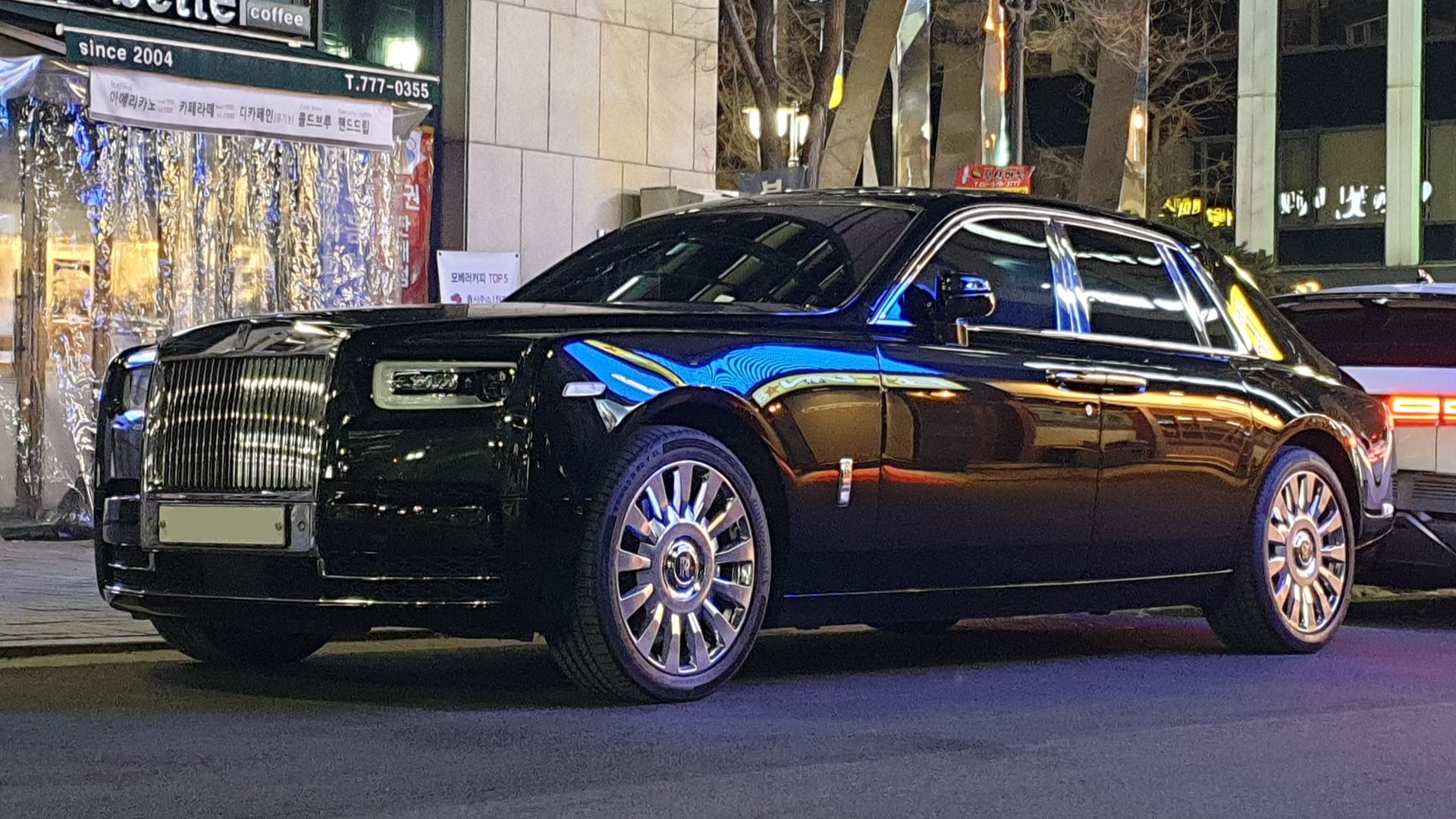 2. Rolls-Royce Phantom