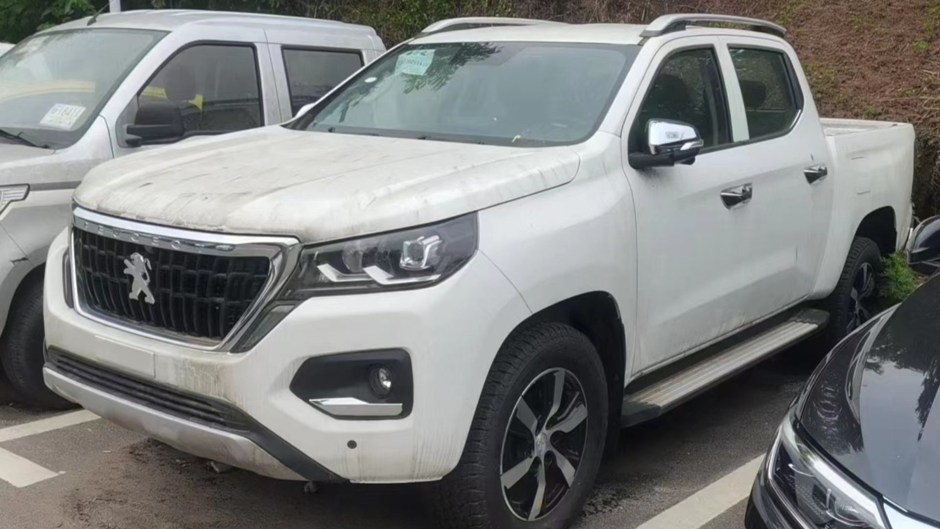 3. Peugeot Landtrek