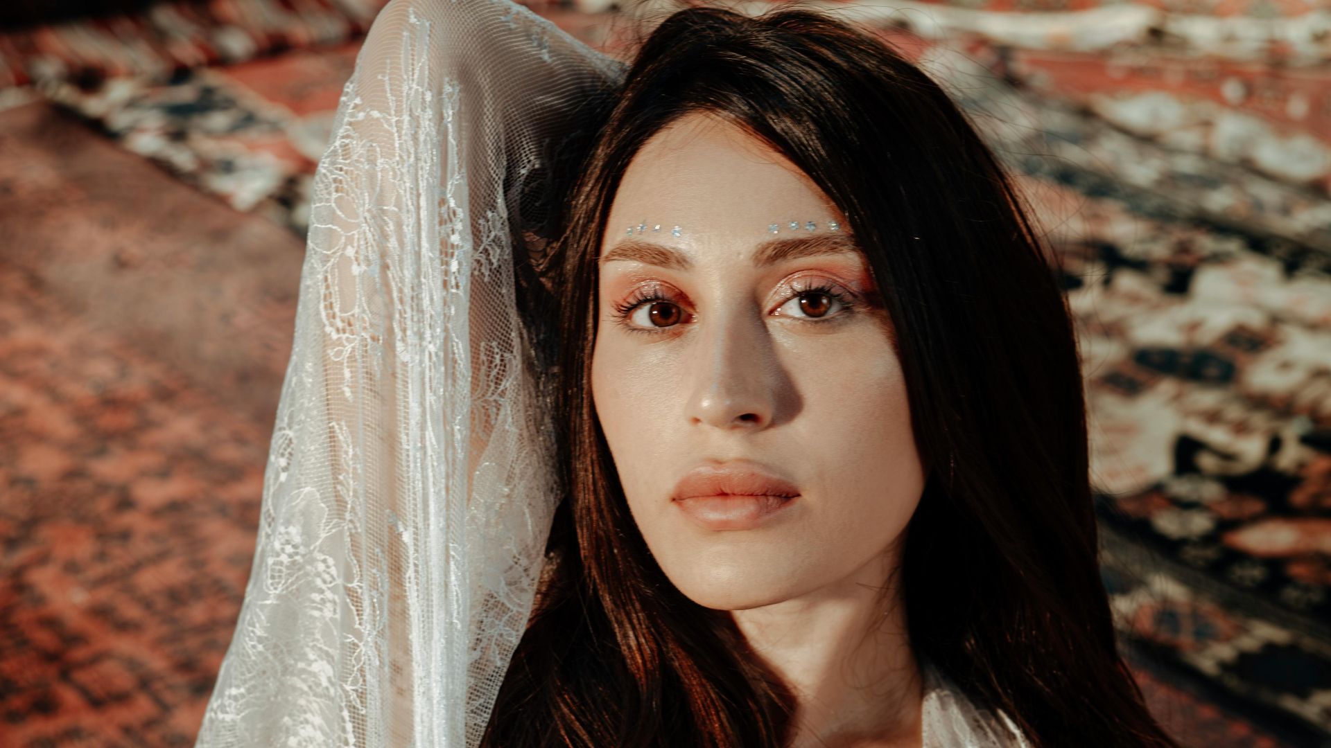 7. Éviter les logos