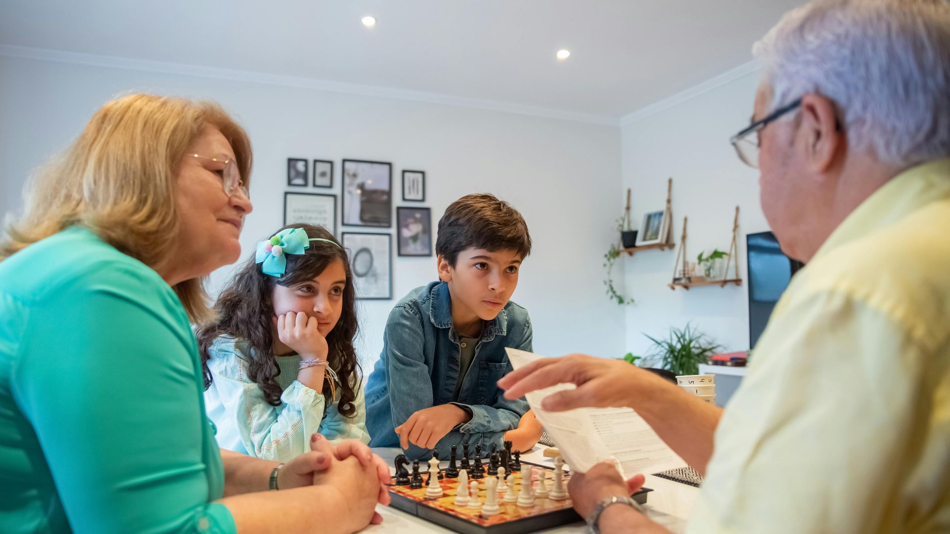 5. Jouer à des jeux de société coopératifs