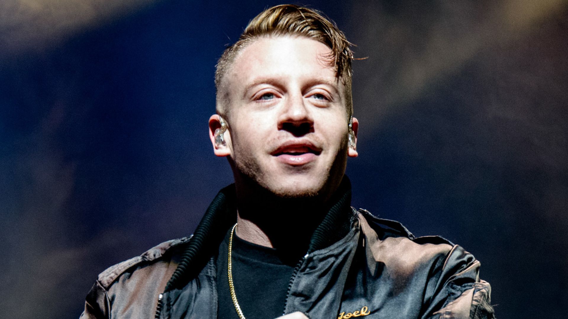 11. Murs blancs