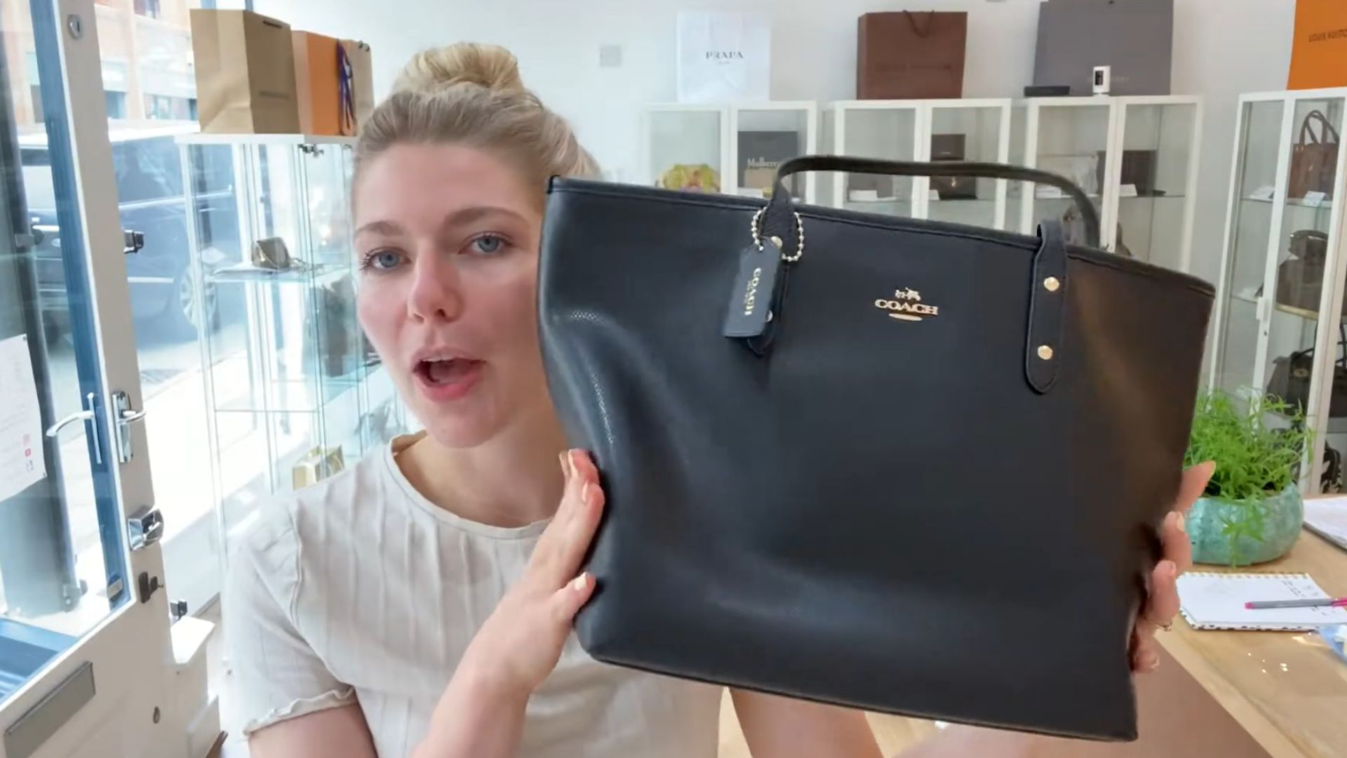 14. Fourre-tout Coach Central