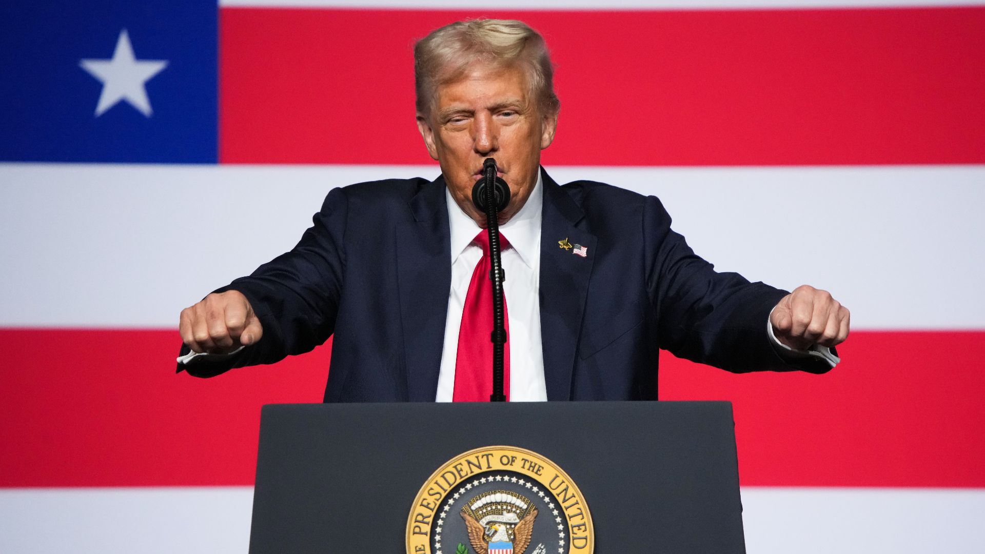 Trump Labels Exploding Boats at Sea an «Act of Kindness»