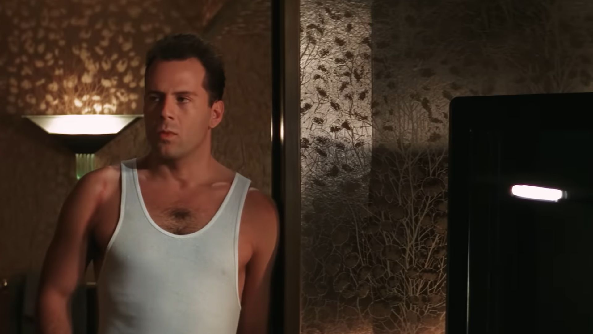 1. Débardeurs blancs : Die Hard (1988)