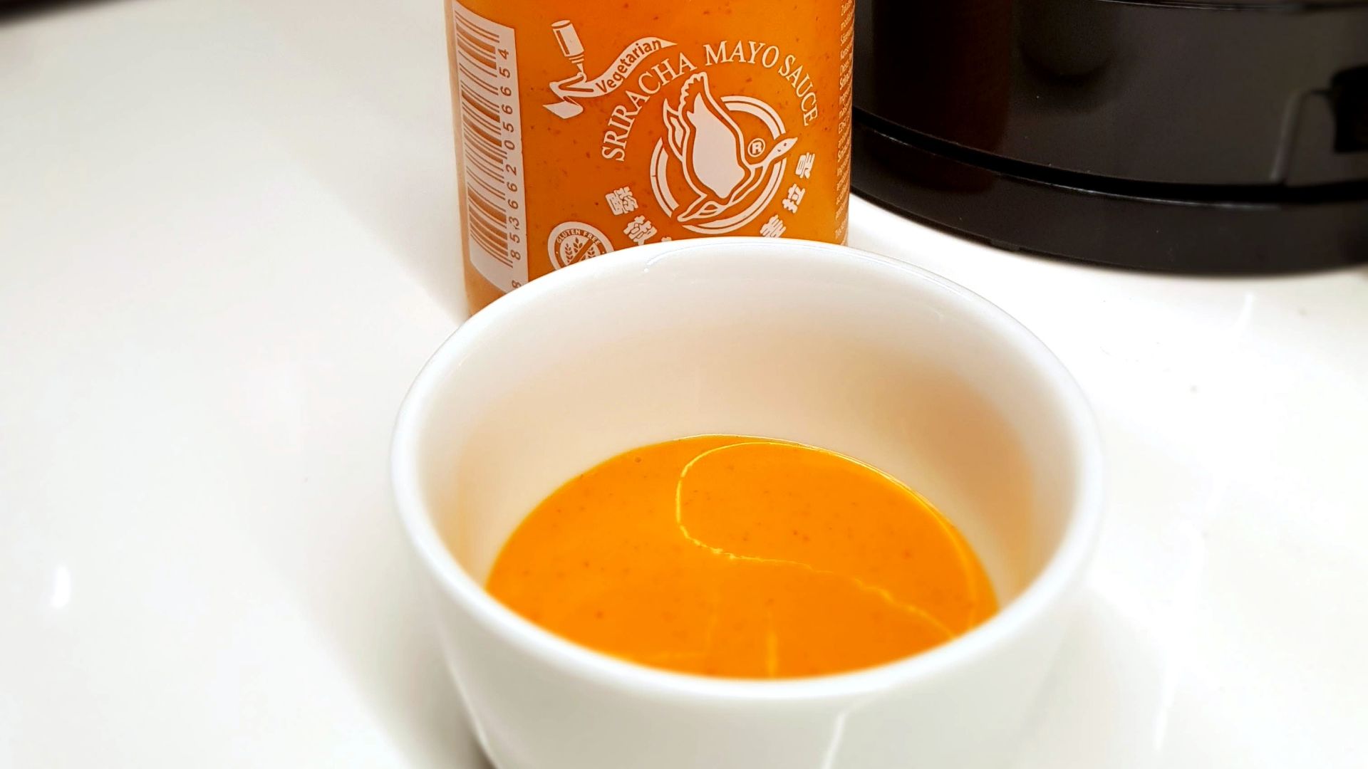 8. Sauce piquante Sriracha