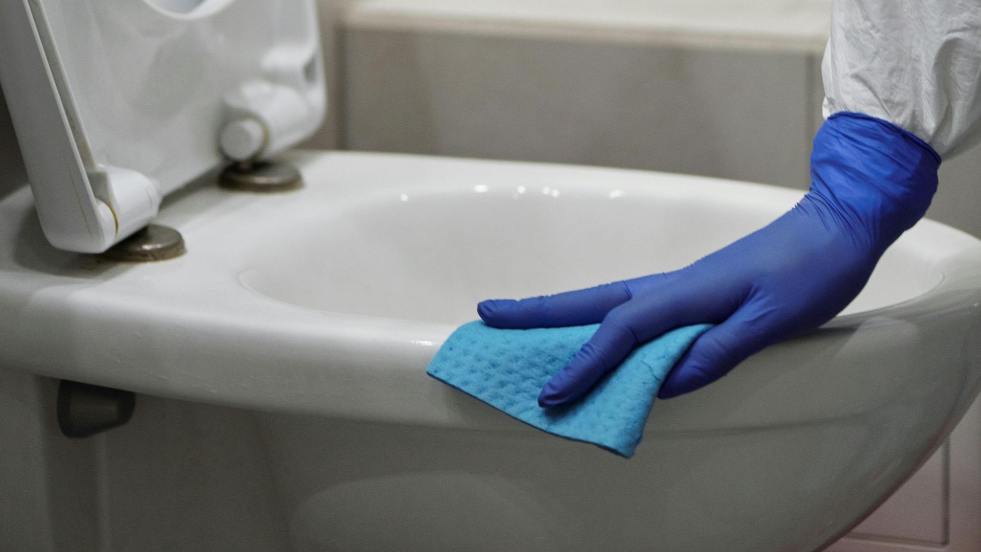1. Préparation du siège des toilettes