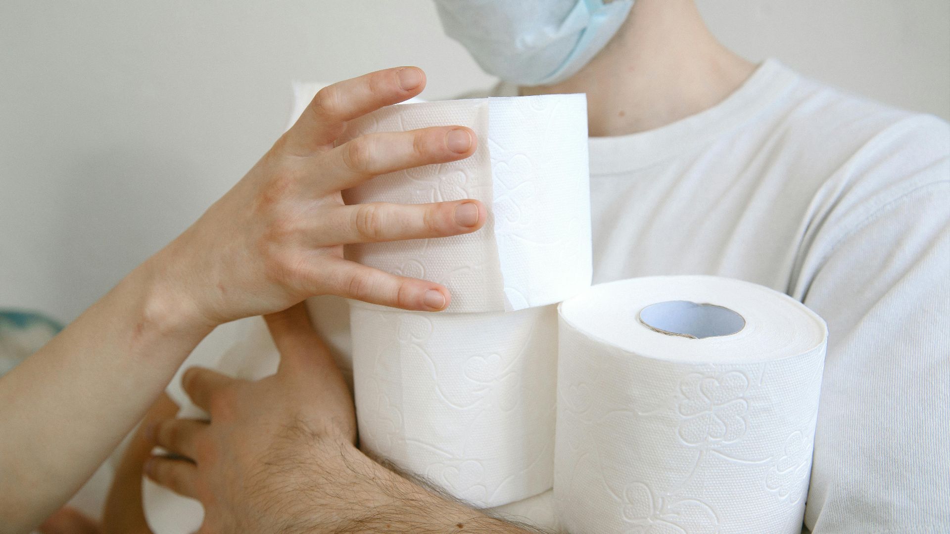 7. Demander au personnel du papier hygiénique supplémentaire
