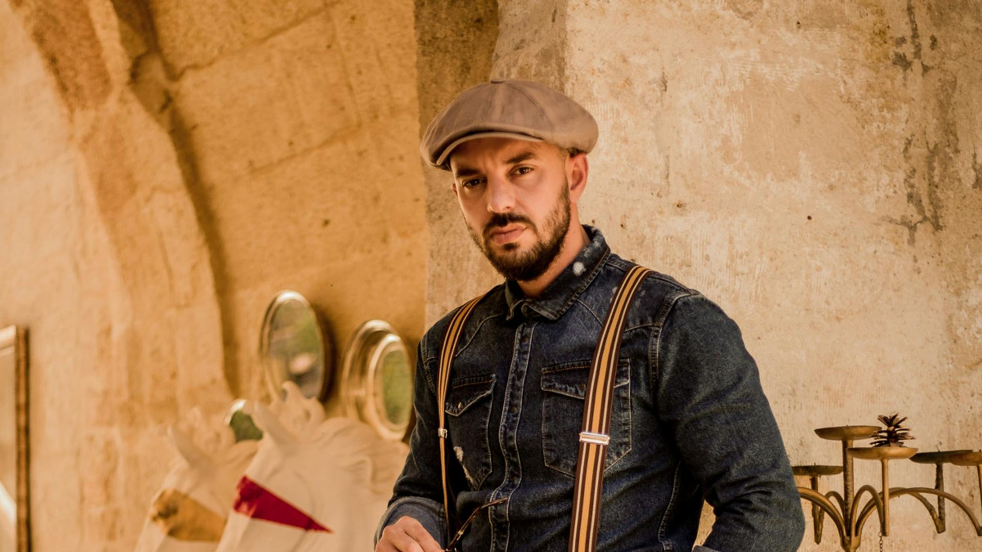 3. Casquette Newsboy en velours