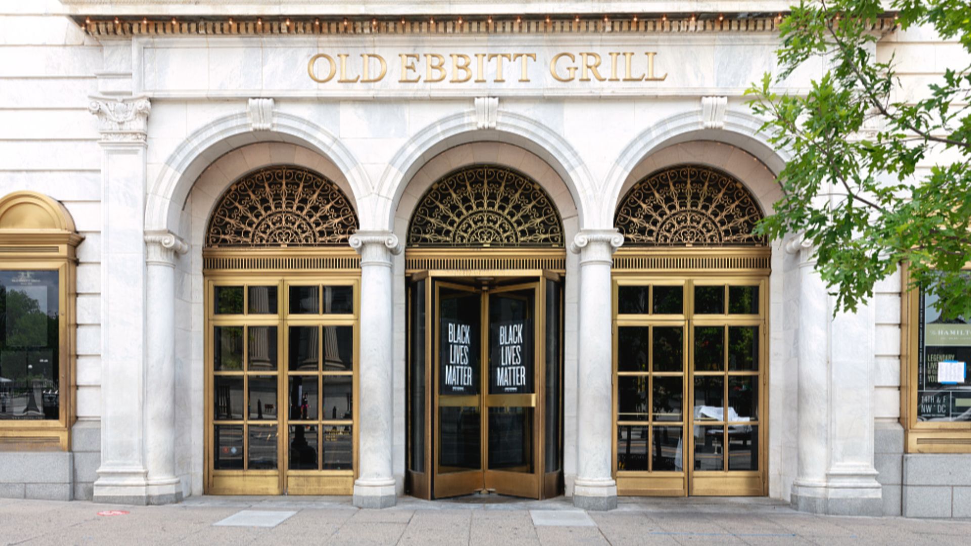 19. Old Ebbitt Grill (1856)