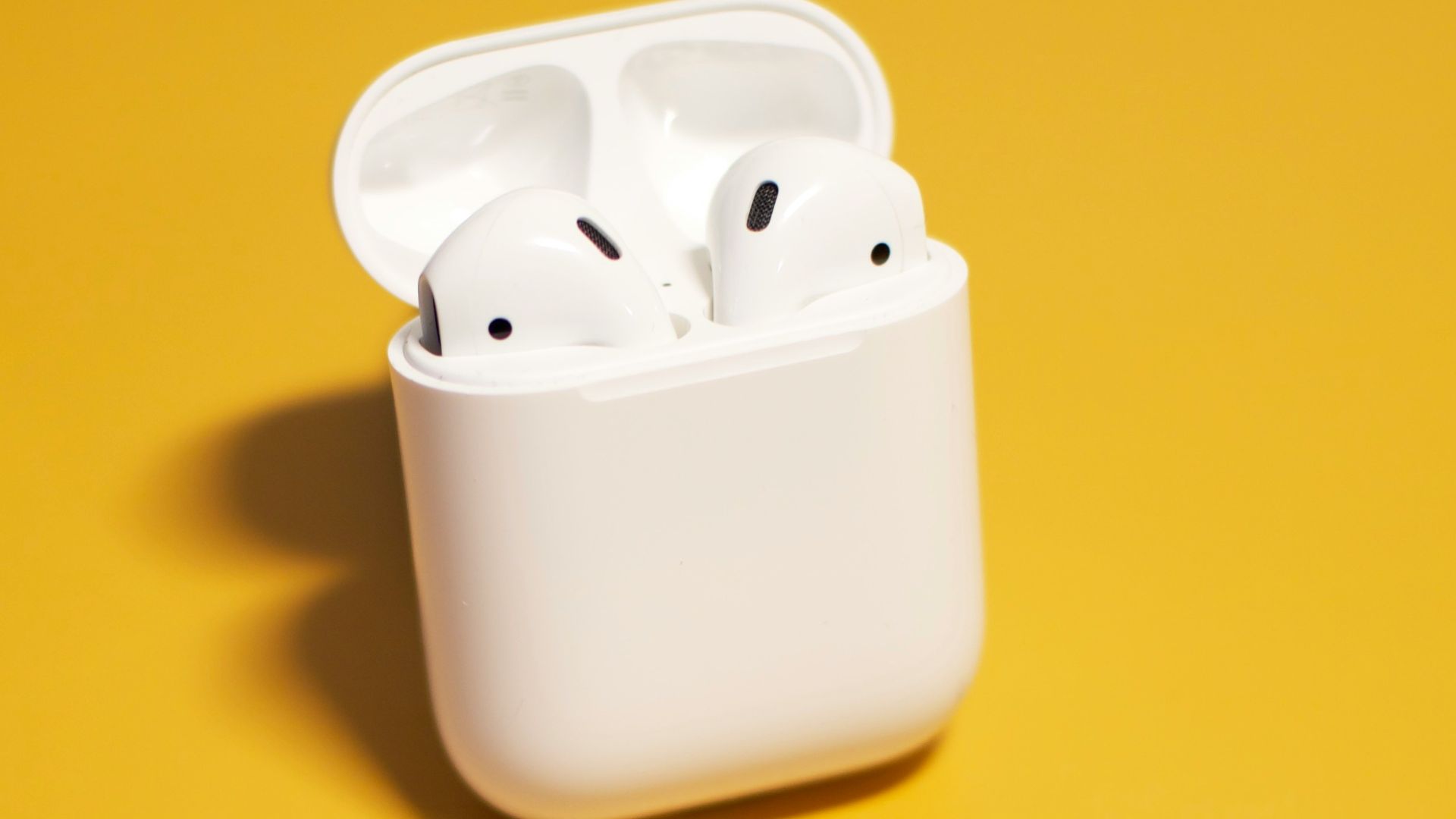 10 raisons pour lesquelles la prise casque nous manque et 10 raisons pour lesquelles le Bluetooth est supérieur
