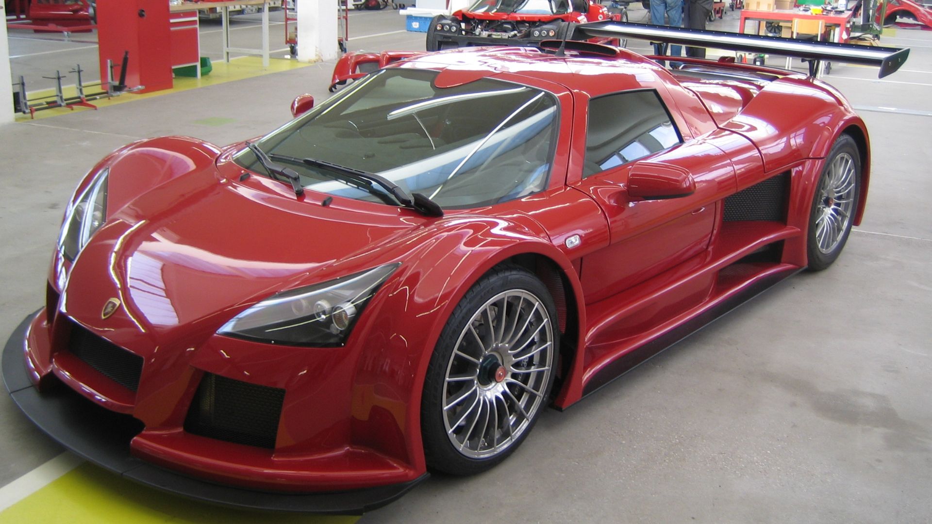 10. Gumpert Apollo