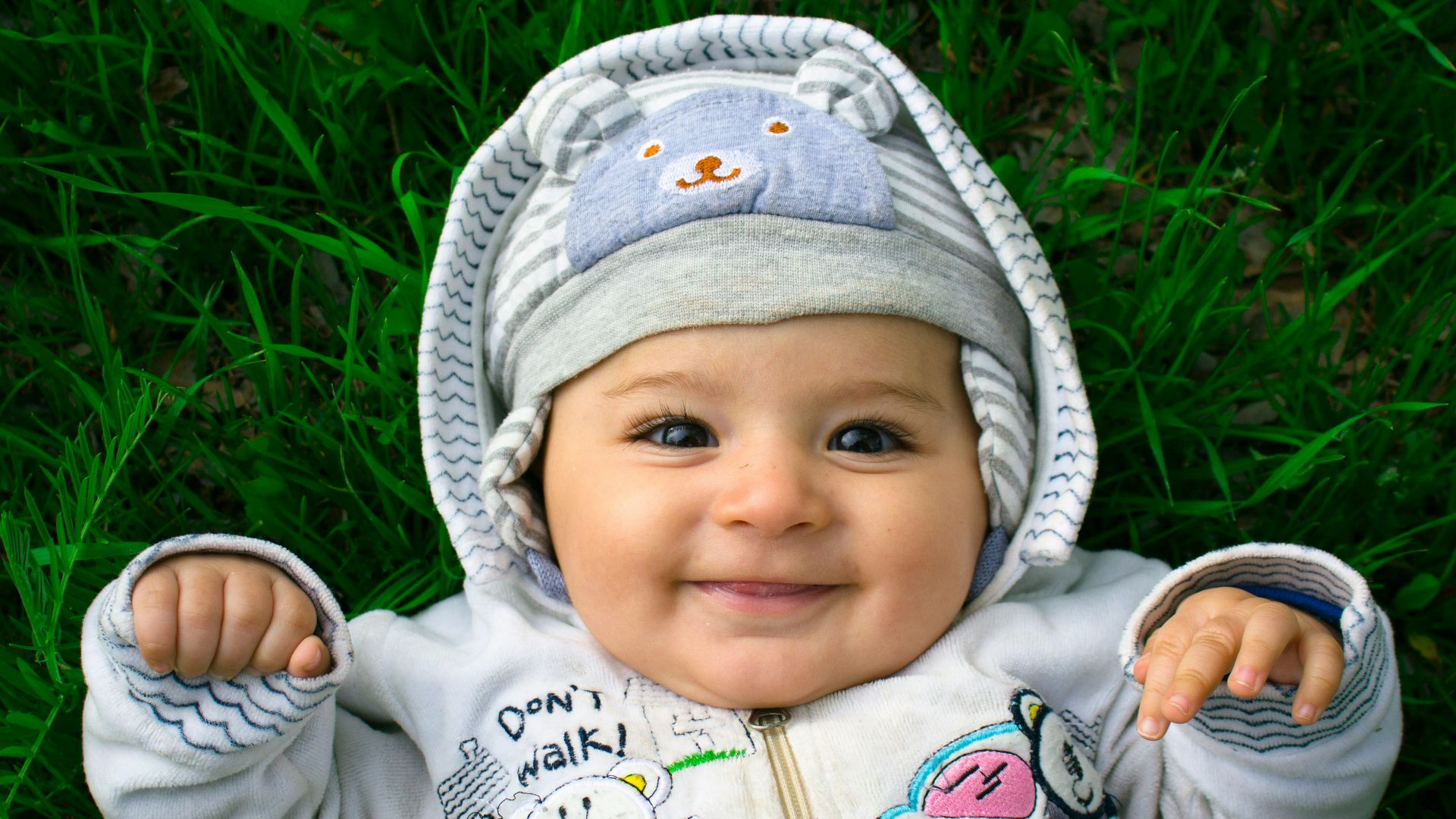 20 prénoms de bébé inspirés de la géographie pour votre petit voyageur