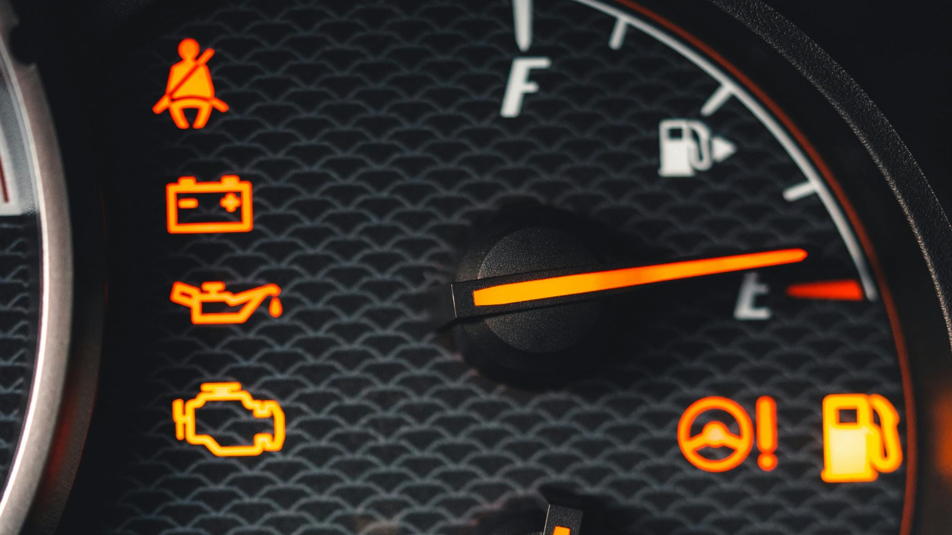 9. Voyant de contrôle moteur défectueux