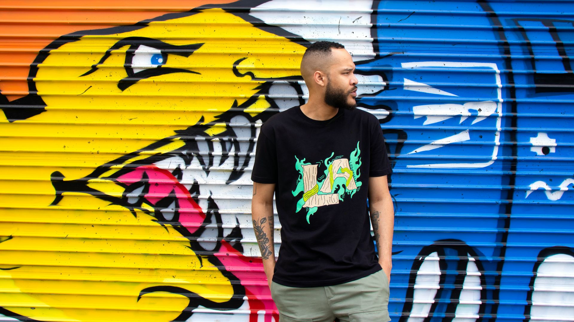 9. Tee-shirts graphiques et tee-shirts à slogan