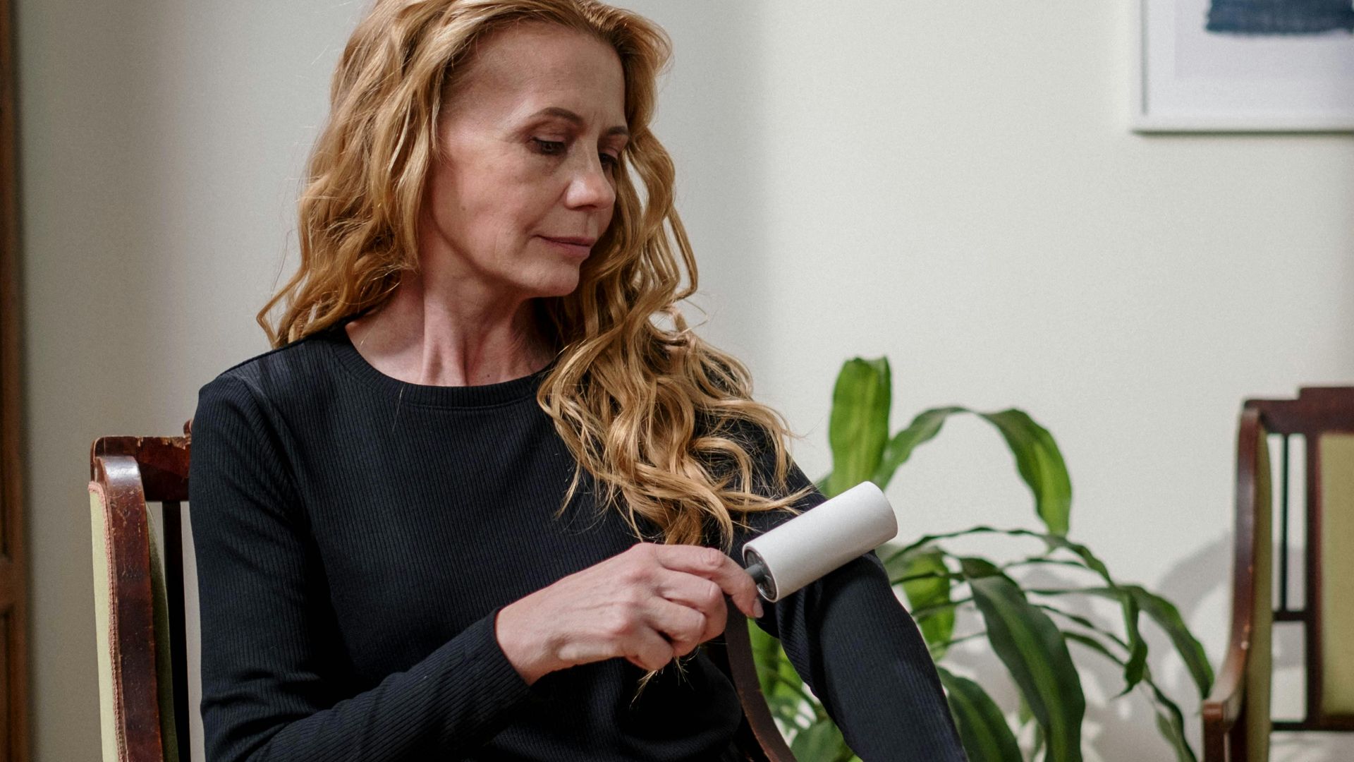 14. Utiliser un rouleau à charpie pour éliminer les peluches