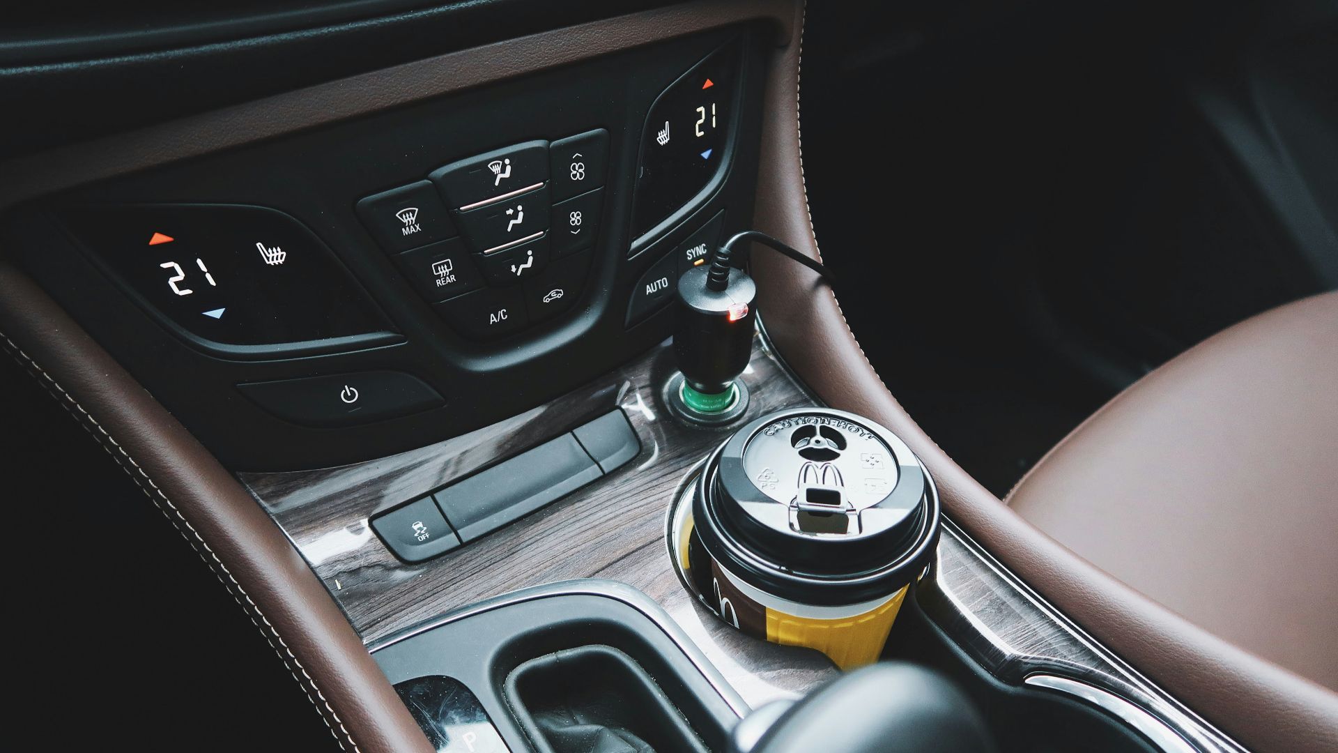 13. Chauffe-café pour voiture