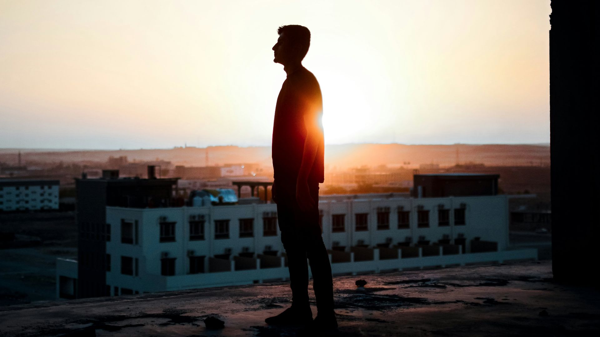 7. L'isolement chez les hommes