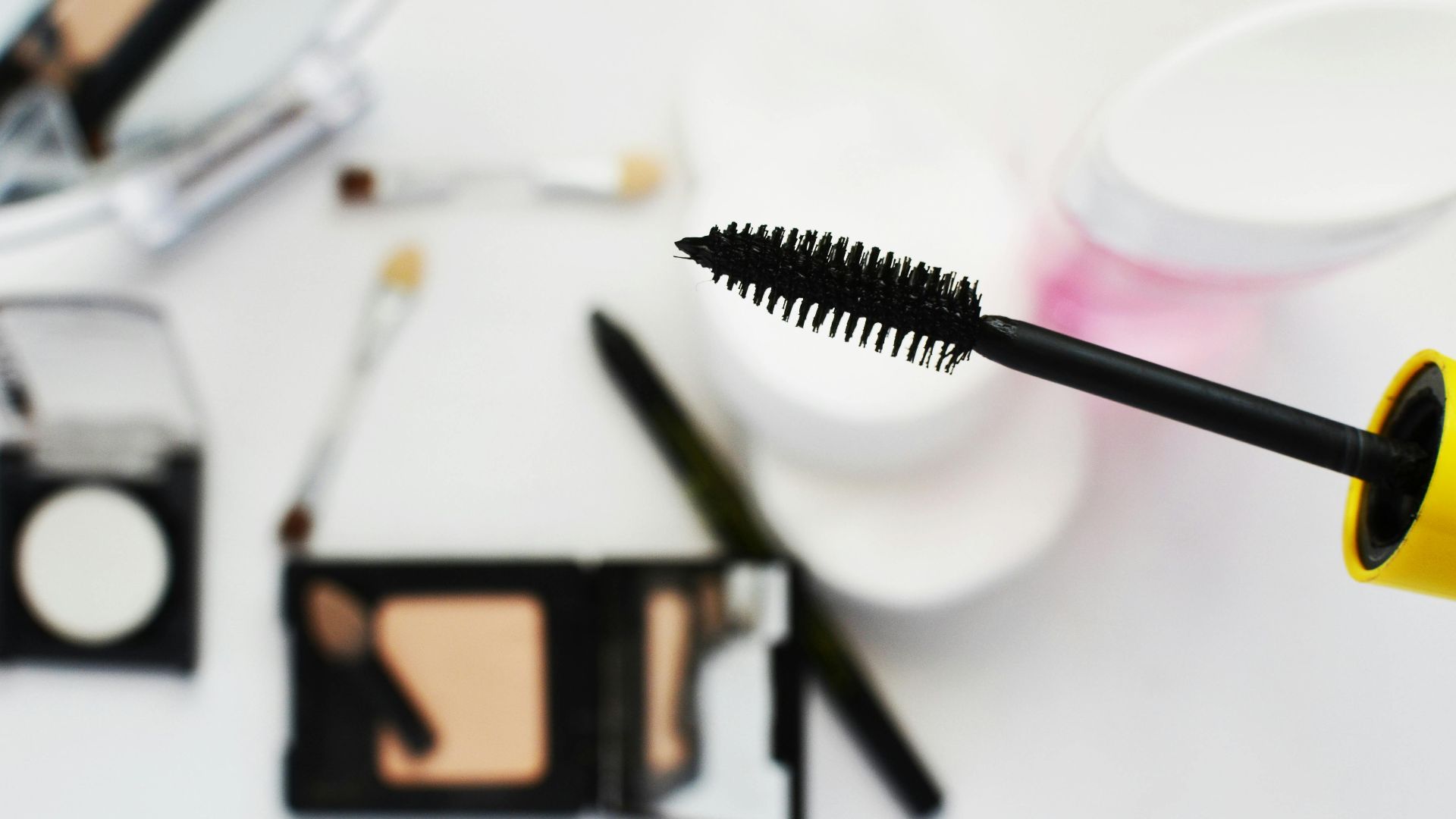 1. Utilisation d'un mascara périmé