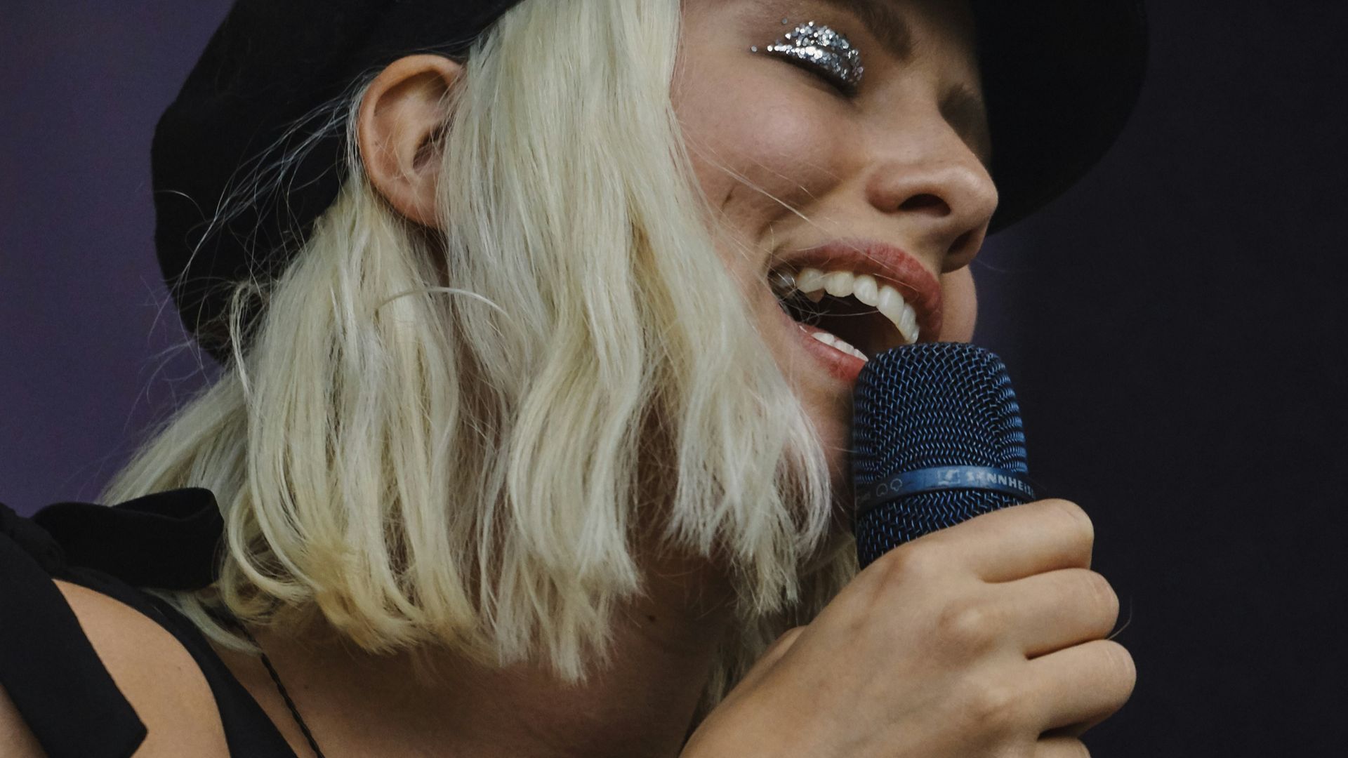 18. Finir automatiquement les paroles d'une chanson