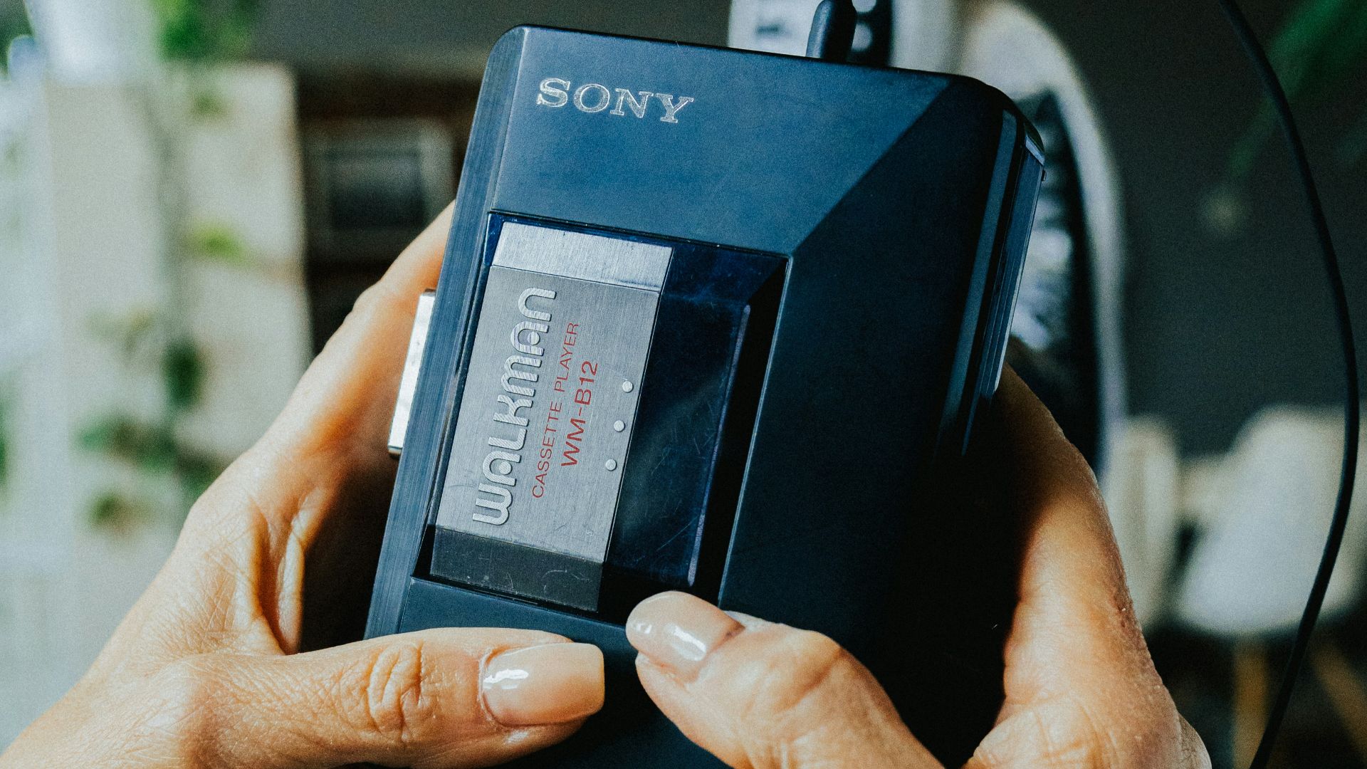 5. Le clic aigu d'un lecteur de cassettes