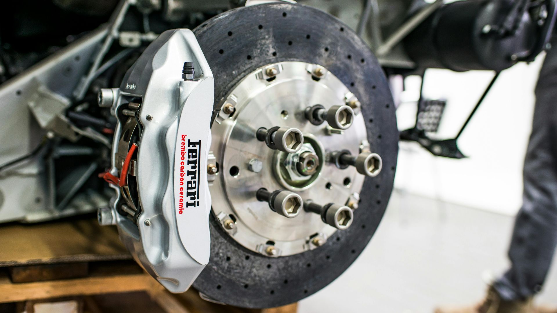 8. Rotors de frein déformés ou inégaux