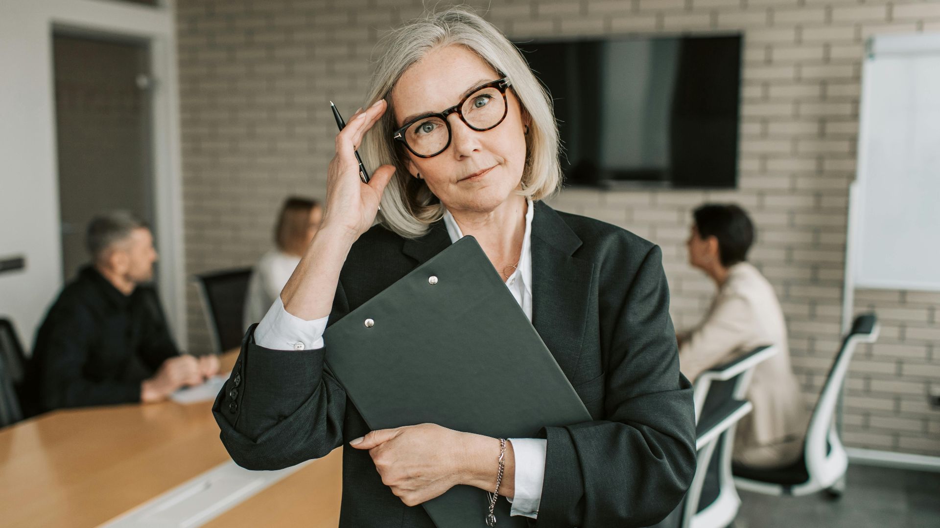 Soyez aux commandes : 10 choses à faire et à ne pas faire pour organiser une réunion de travail réussie