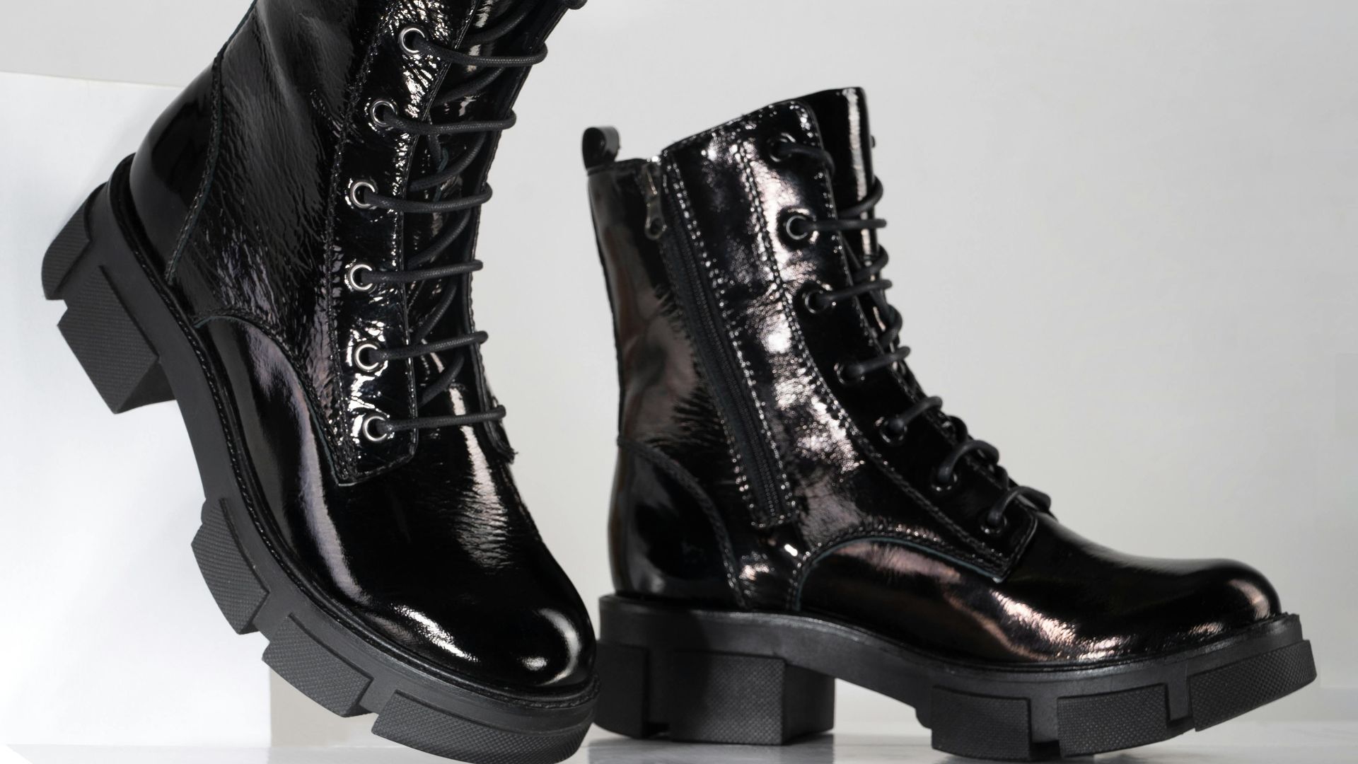 20. Bottines à talons hauts