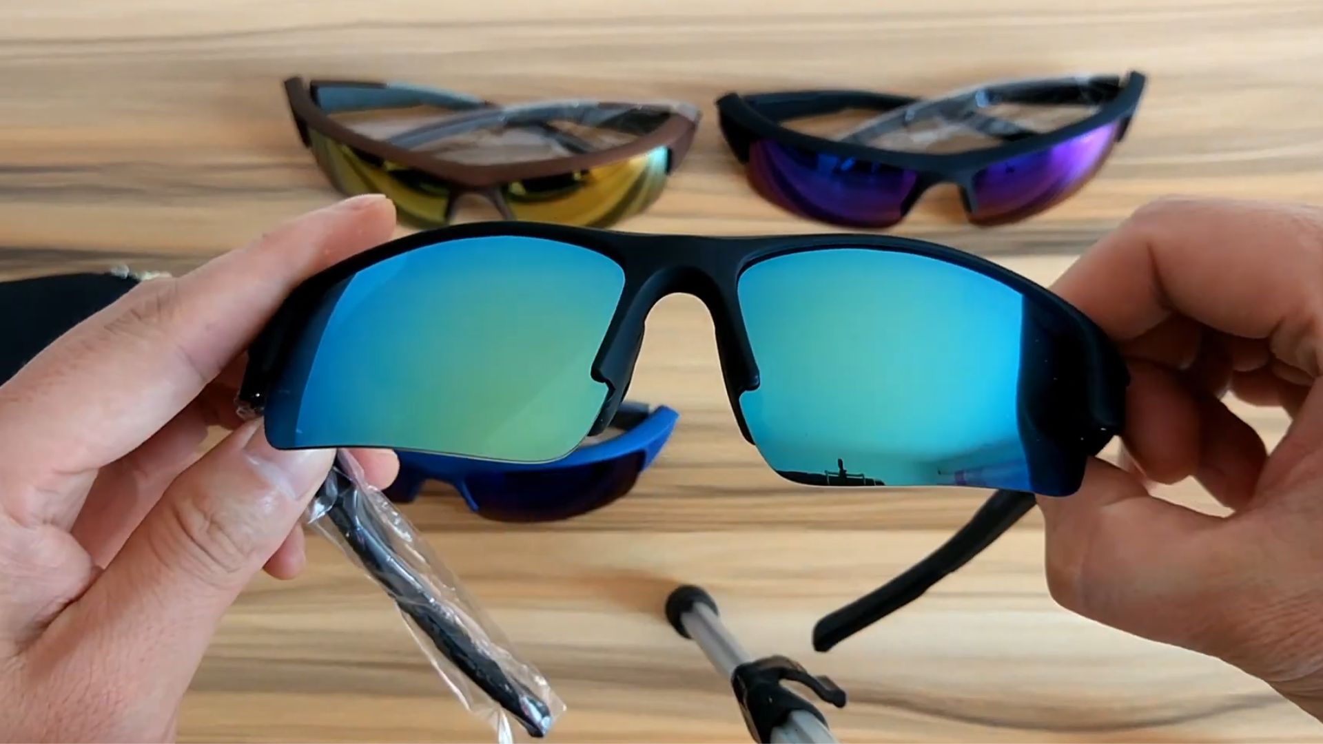 13. Montures enveloppantes et sportives