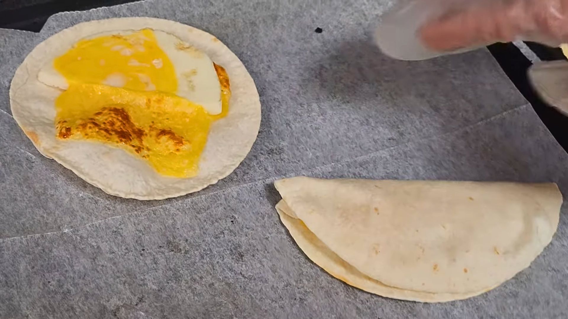 3. Wrap aux œufs et au fromage (Dunkin' Donuts)