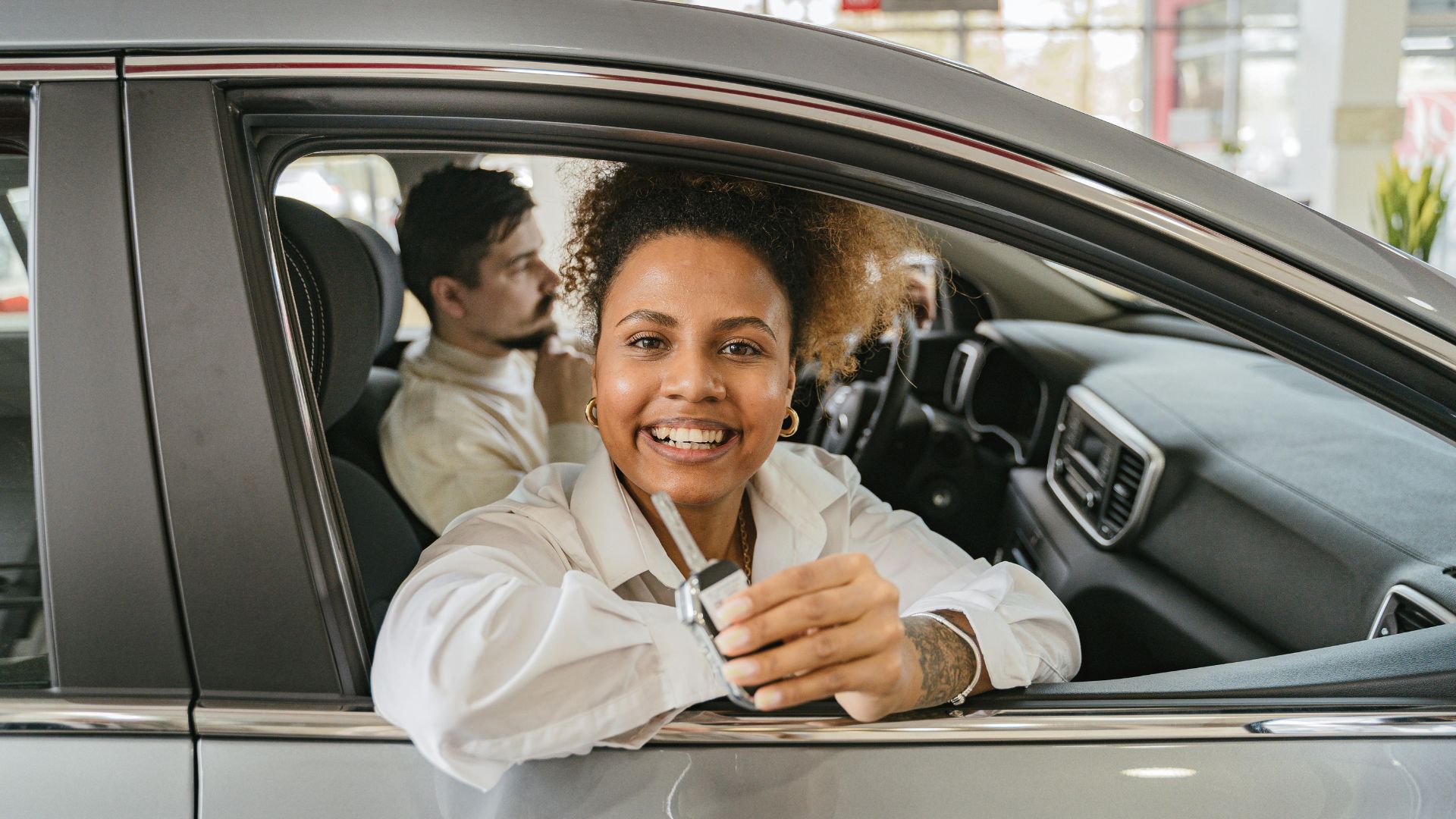 7 raisons d'opter pour la location longue durée pour votre prochaine voiture et 7 raisons de l'éviter