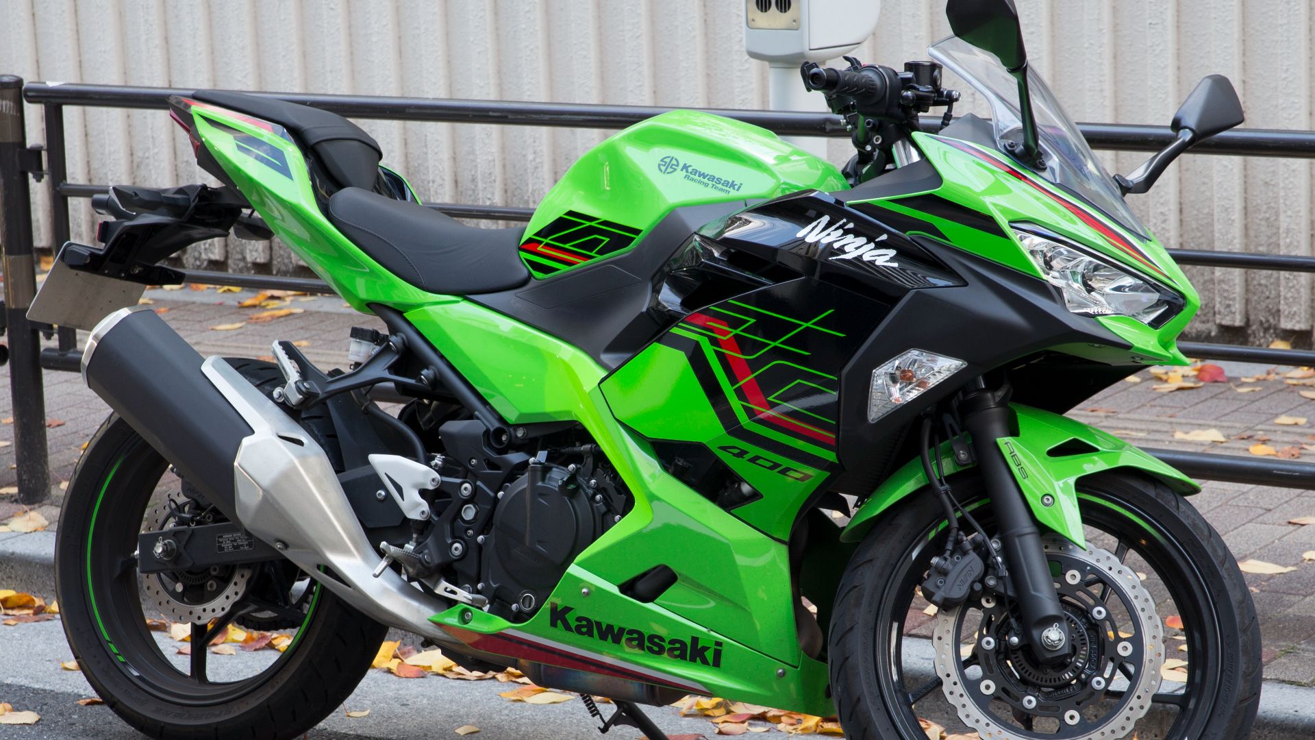 3. Kawasaki Ninja 400