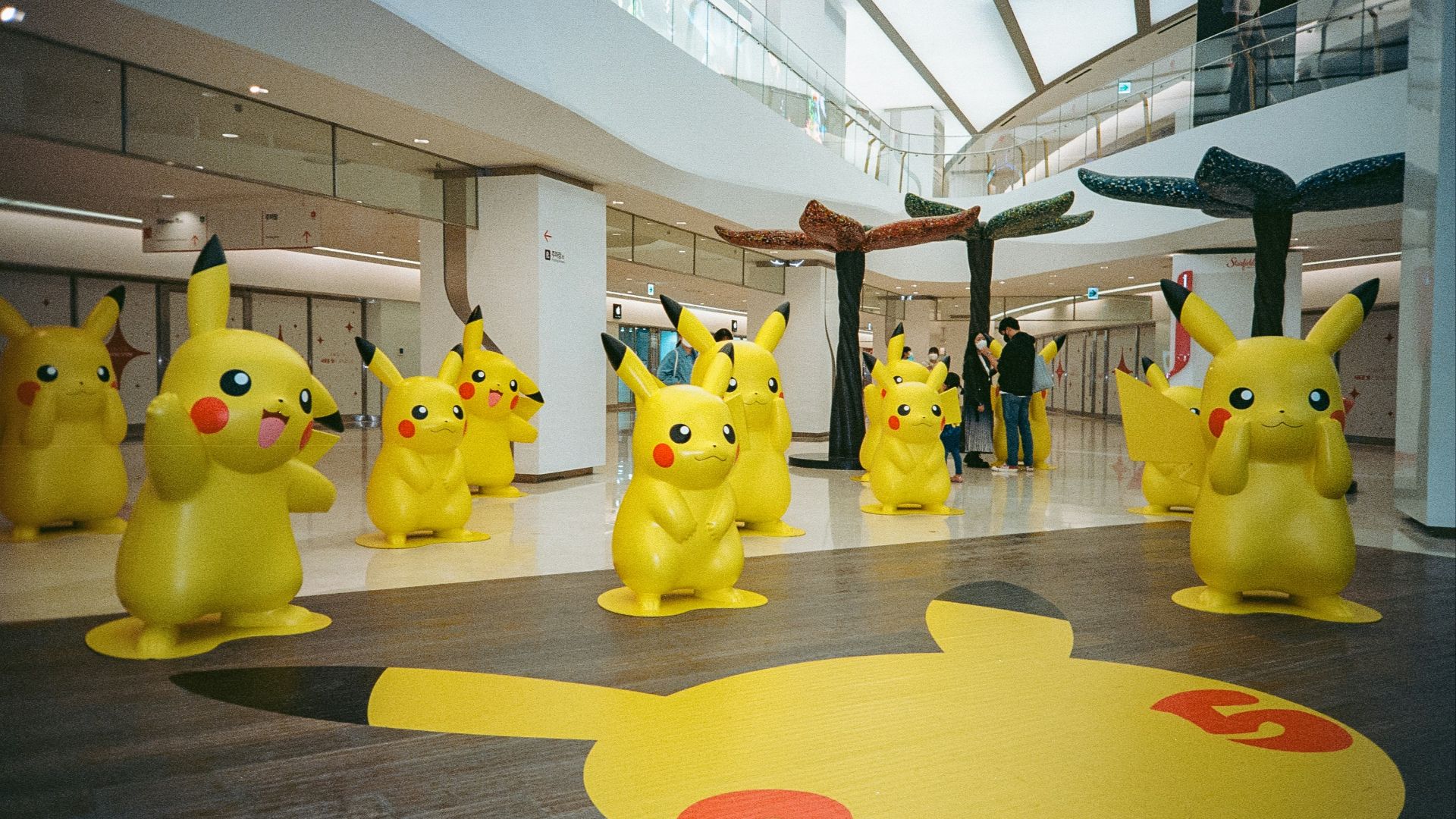 6. Snap Pikachu - 270 000