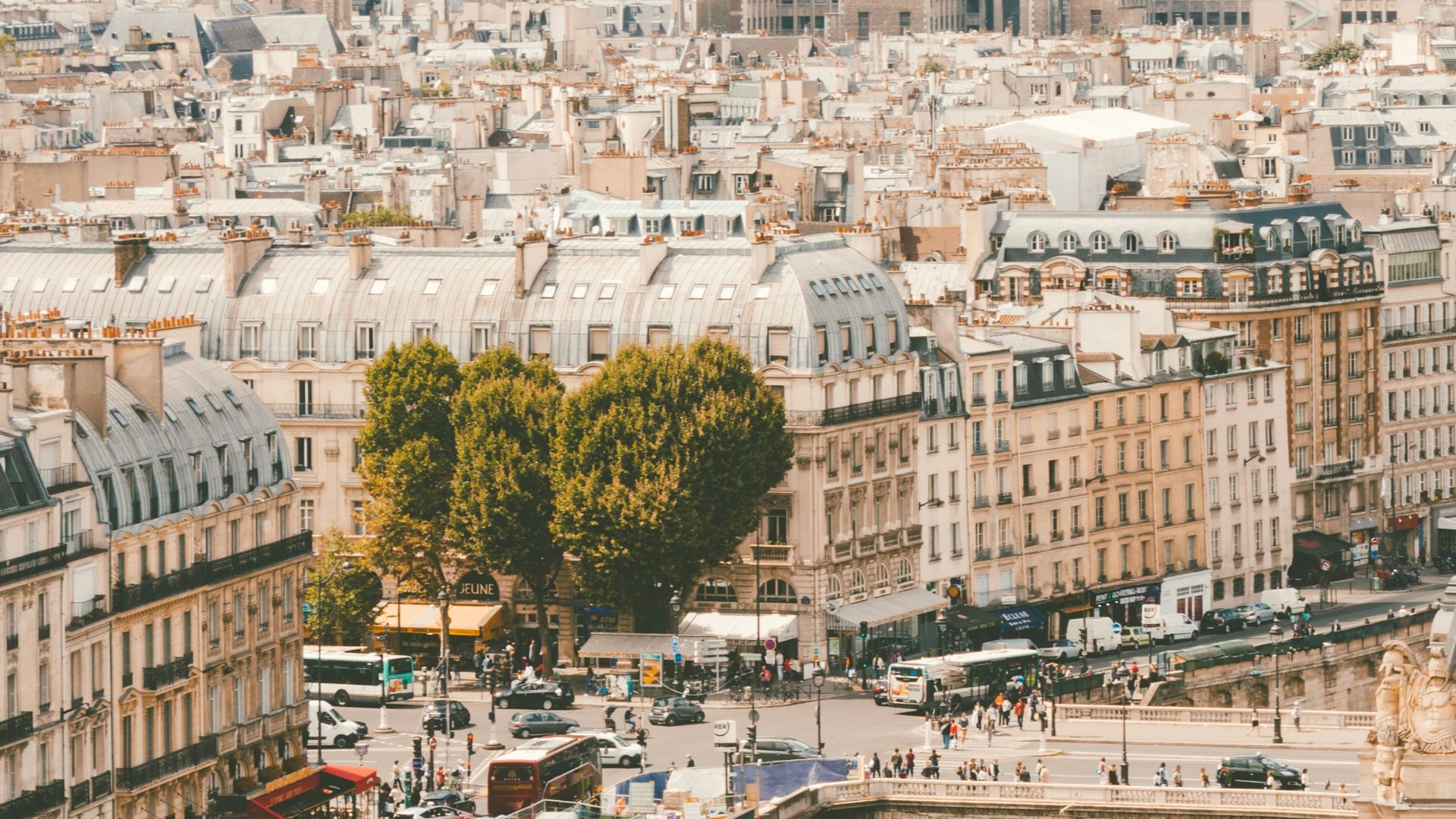 2. Français