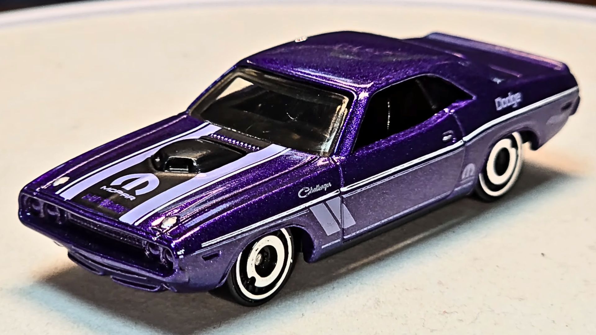 8. dodge Hemi Challenger '70