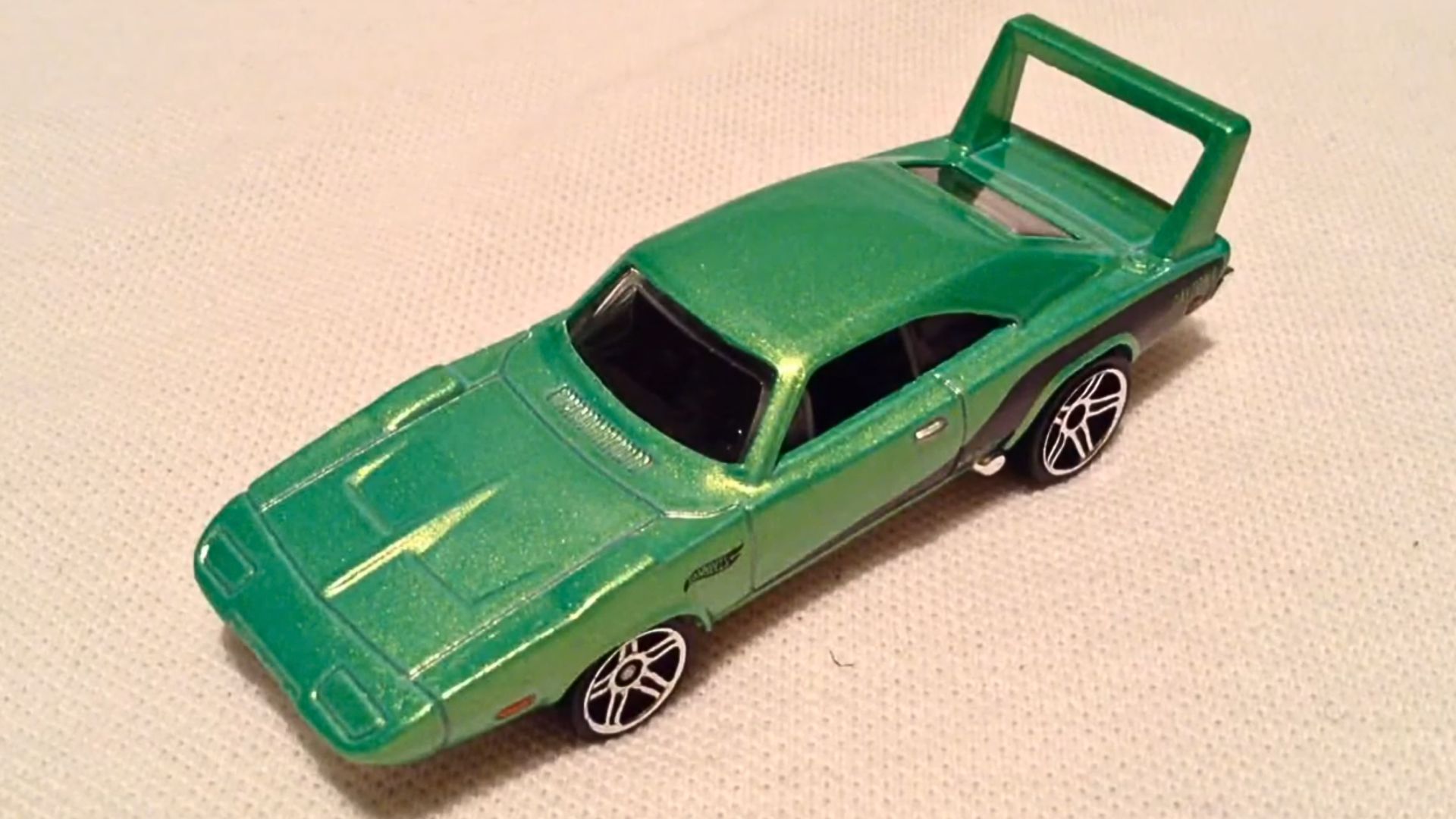 14. dodge Charger Daytona '69