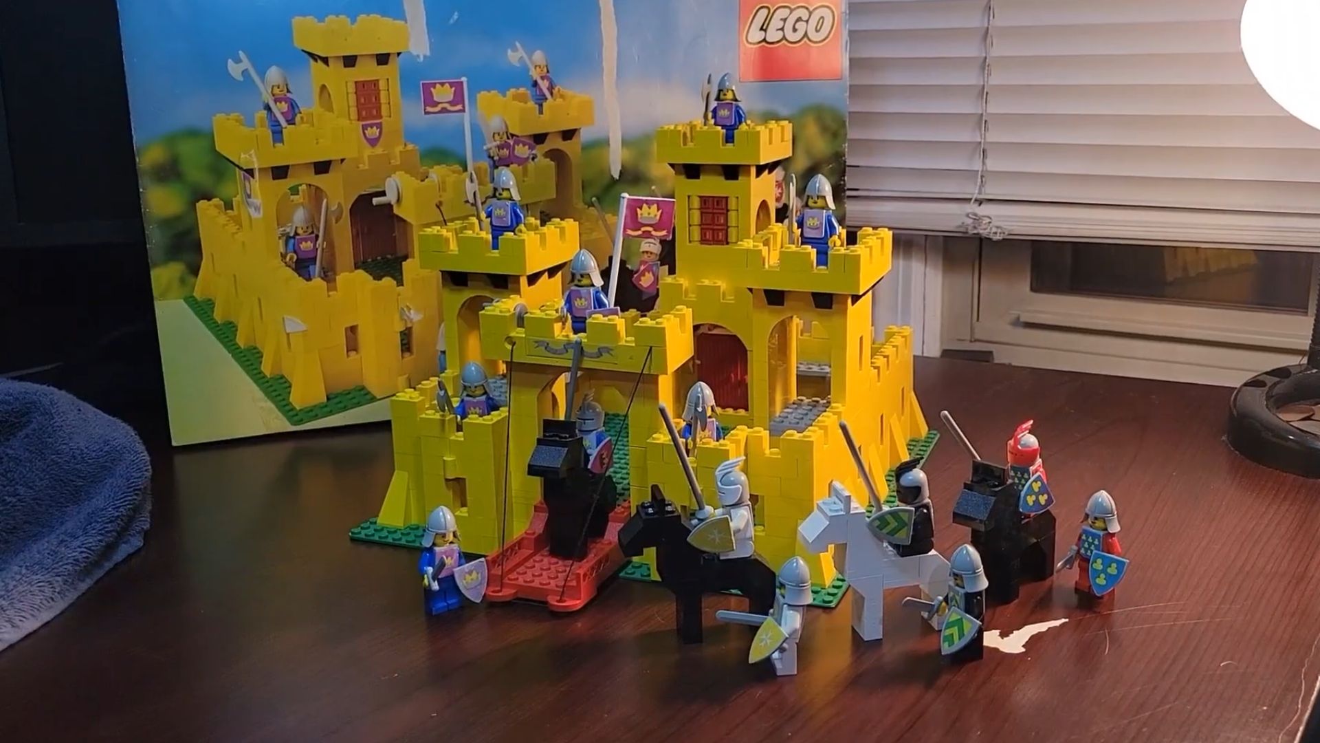 2. LEGO Castle 375-2 (Château) : ~$8,300