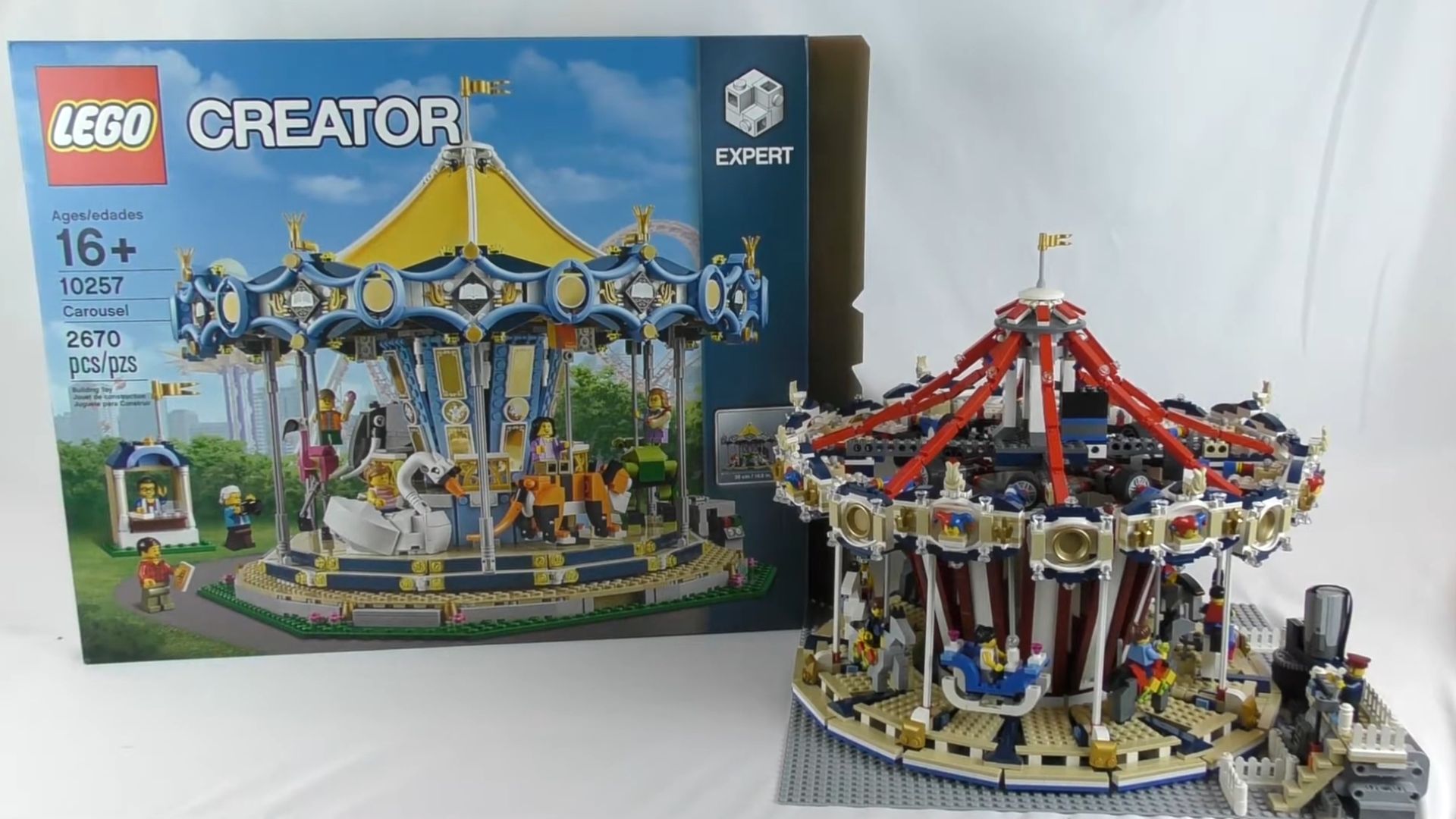 10. Grand carrousel modulaire LEGO (10199) : ~$2,200