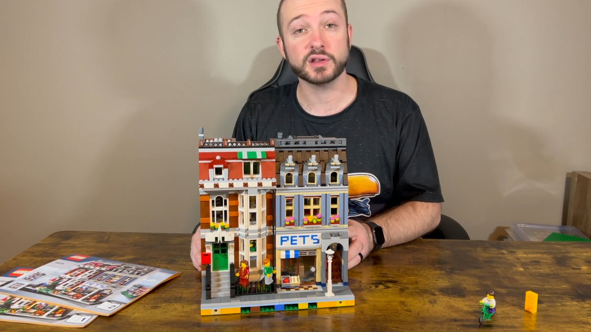17. Animalerie modulaire LEGO (10218) : ~$800