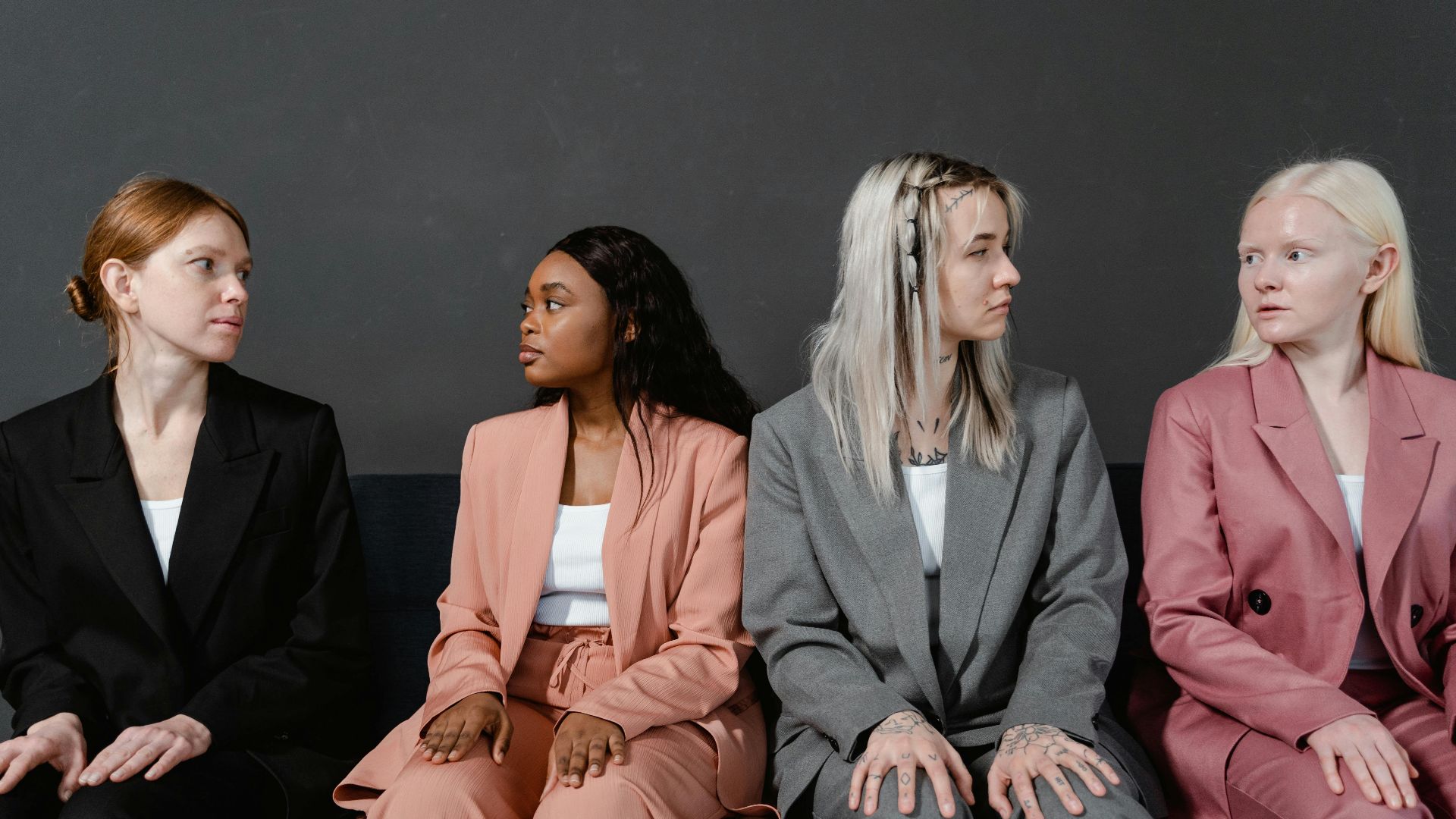 7. S'entourer de personnes constamment négatives